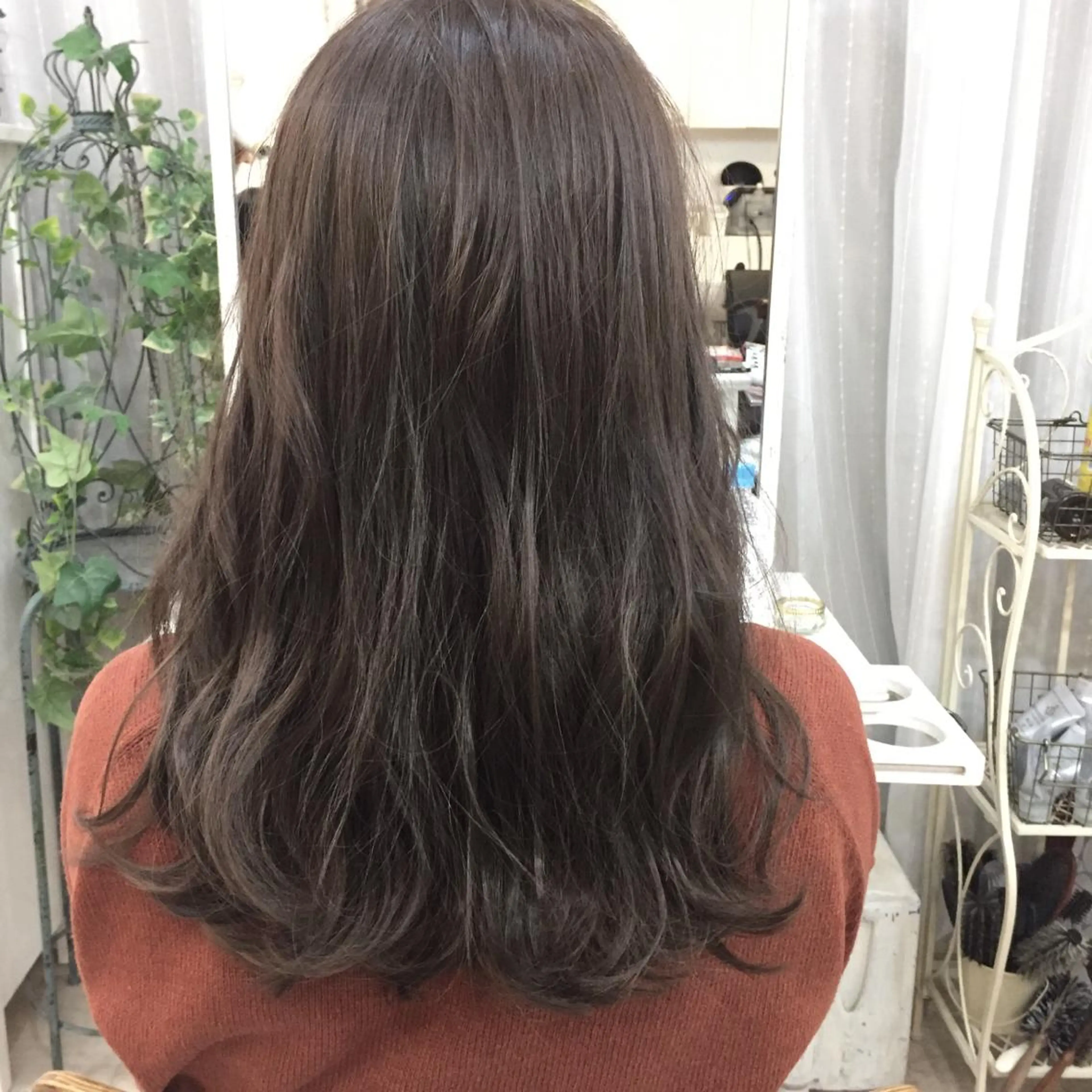 ショート ミディアム セミロング ロング カラー グレージュ ミルクティーグレージュ 【代表】田川 祐也のヘアスタイル