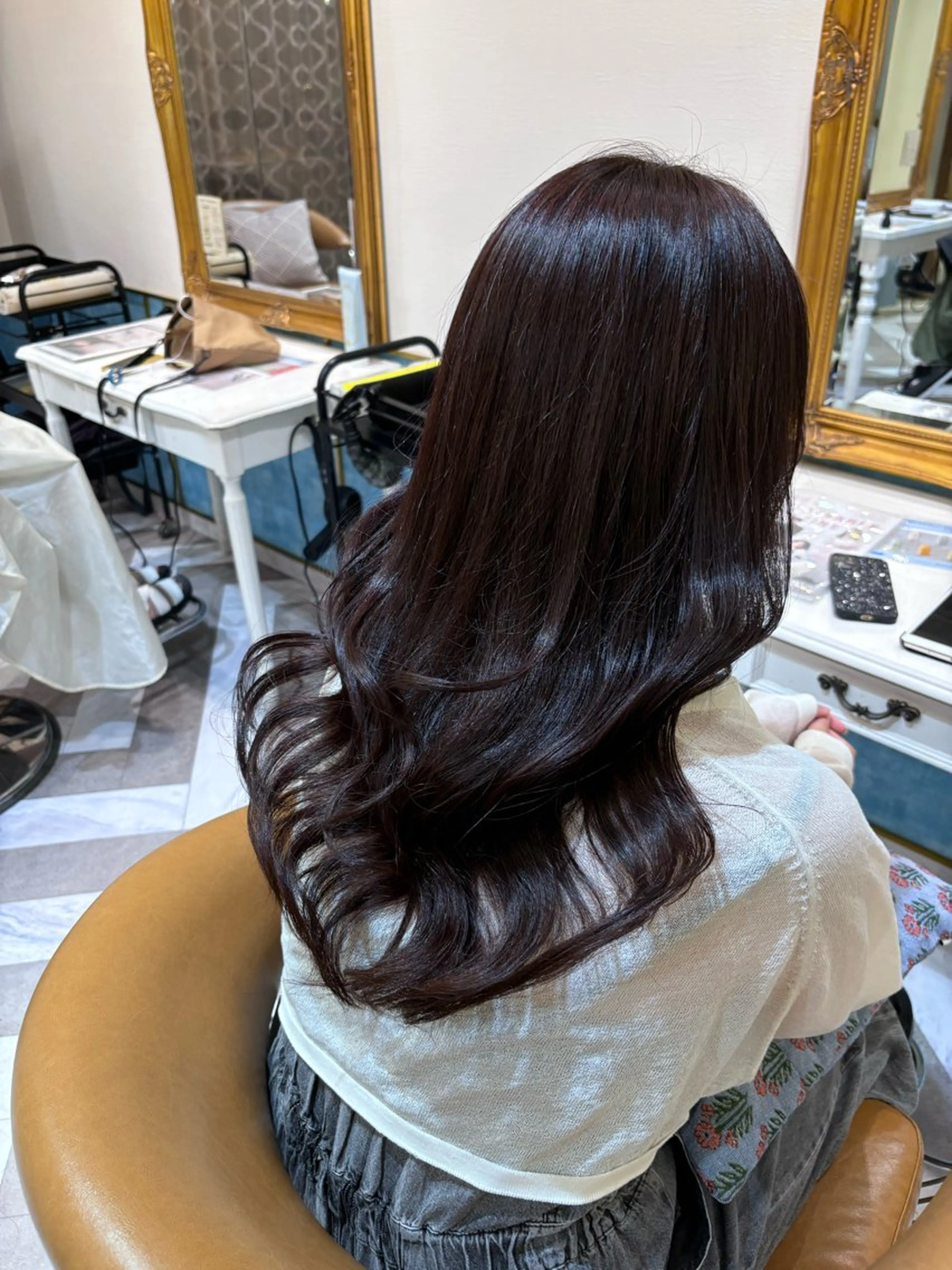 ロング ♥韓国レイヤー/透明 感カラー/顔周りのヘアスタイル