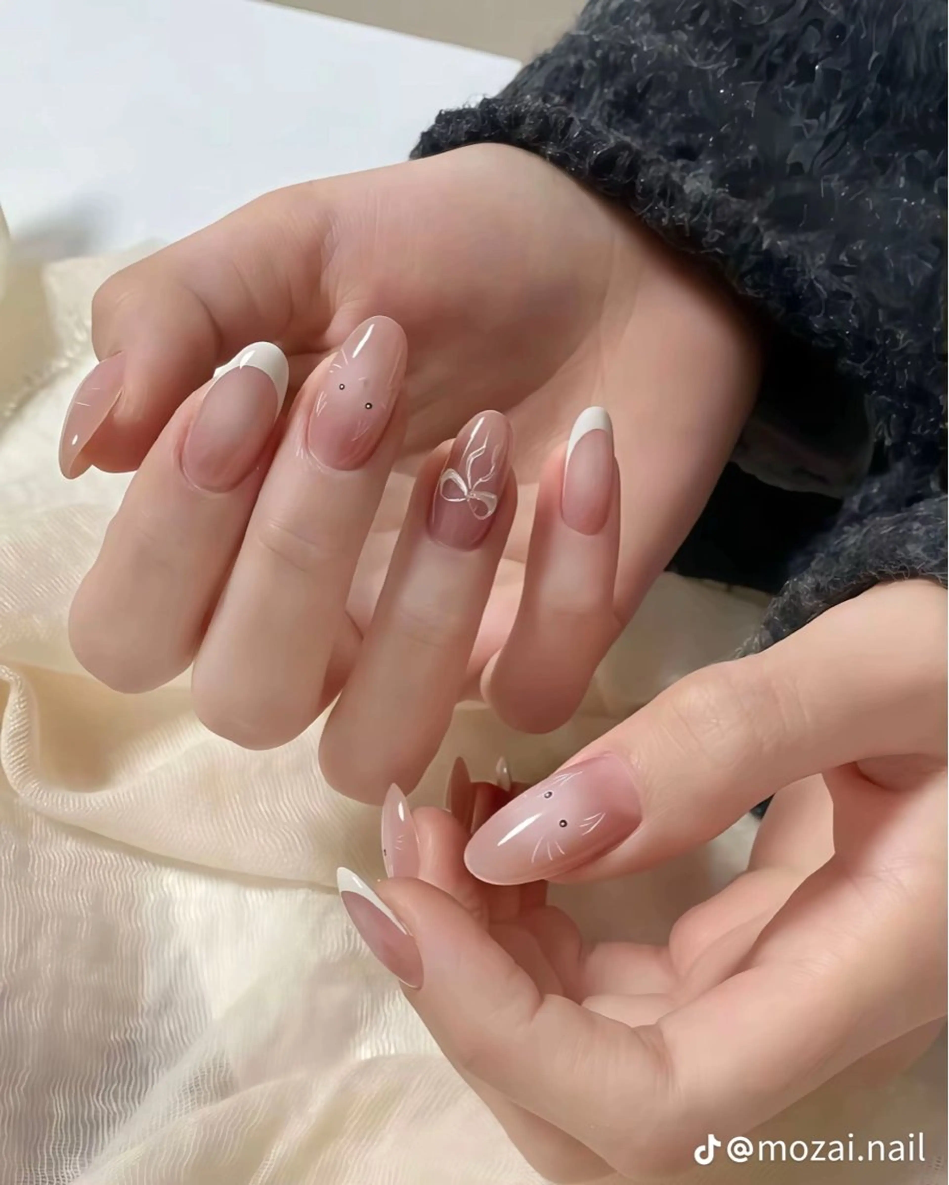 ネイル モナ& あきのネイルデザイン