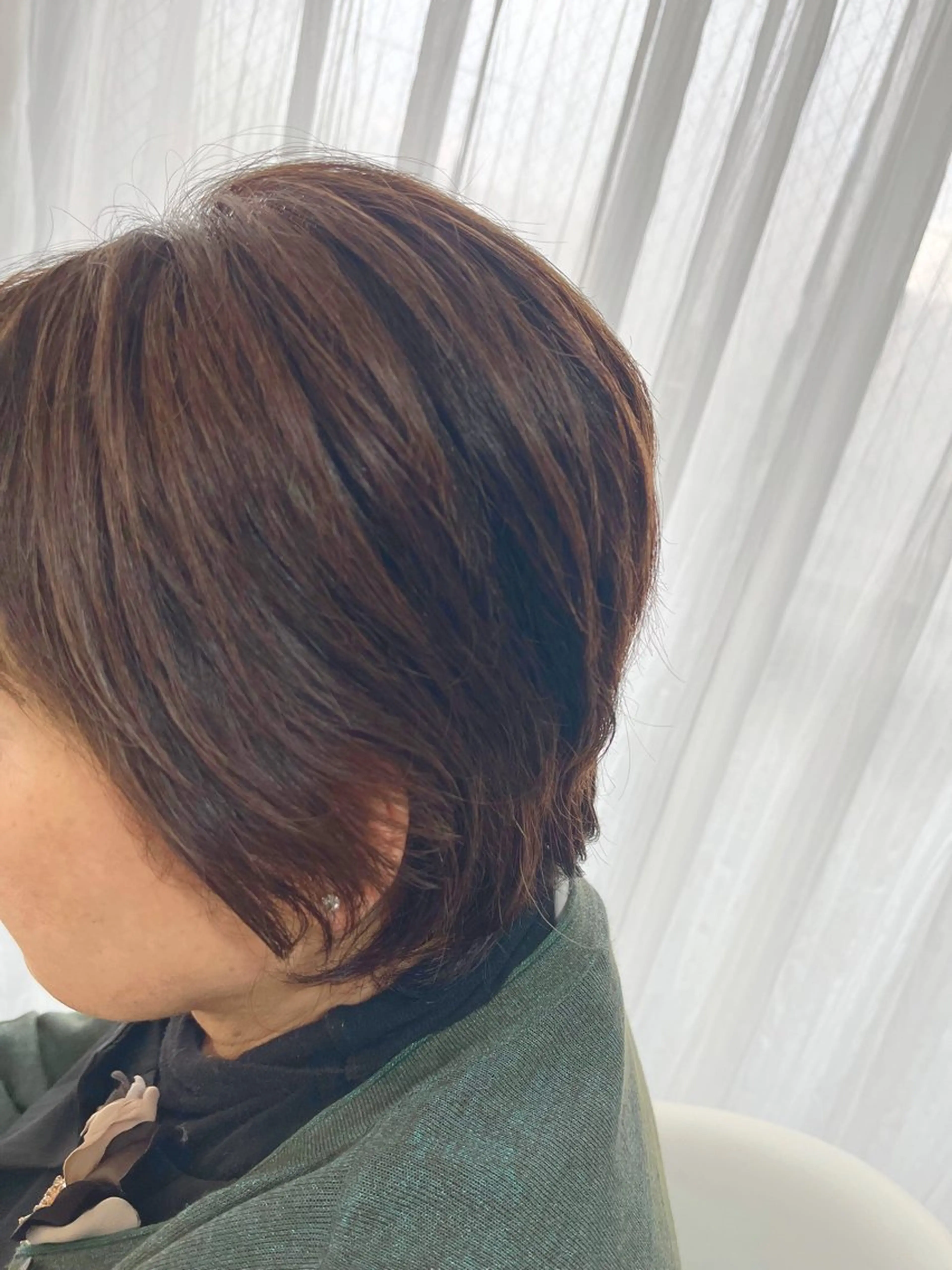 【ヴィラロドラカラー使用】リタッチカラー＋炭酸シャンプ一＋5分ヘッドスパで髪と頭皮のメンテナンスメニューの写真