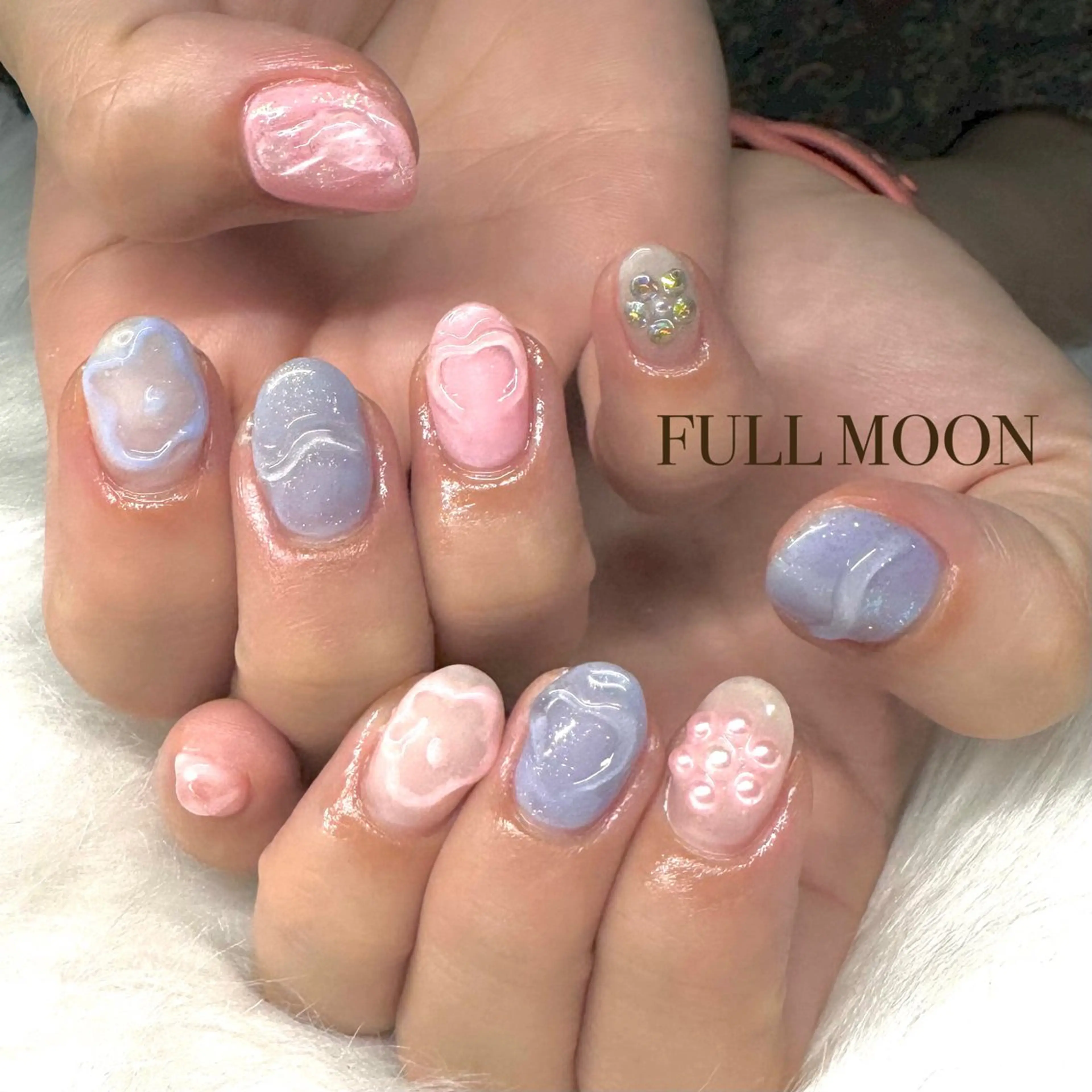 ネイル ハンドネイル FULL MOONのネイルデザイン