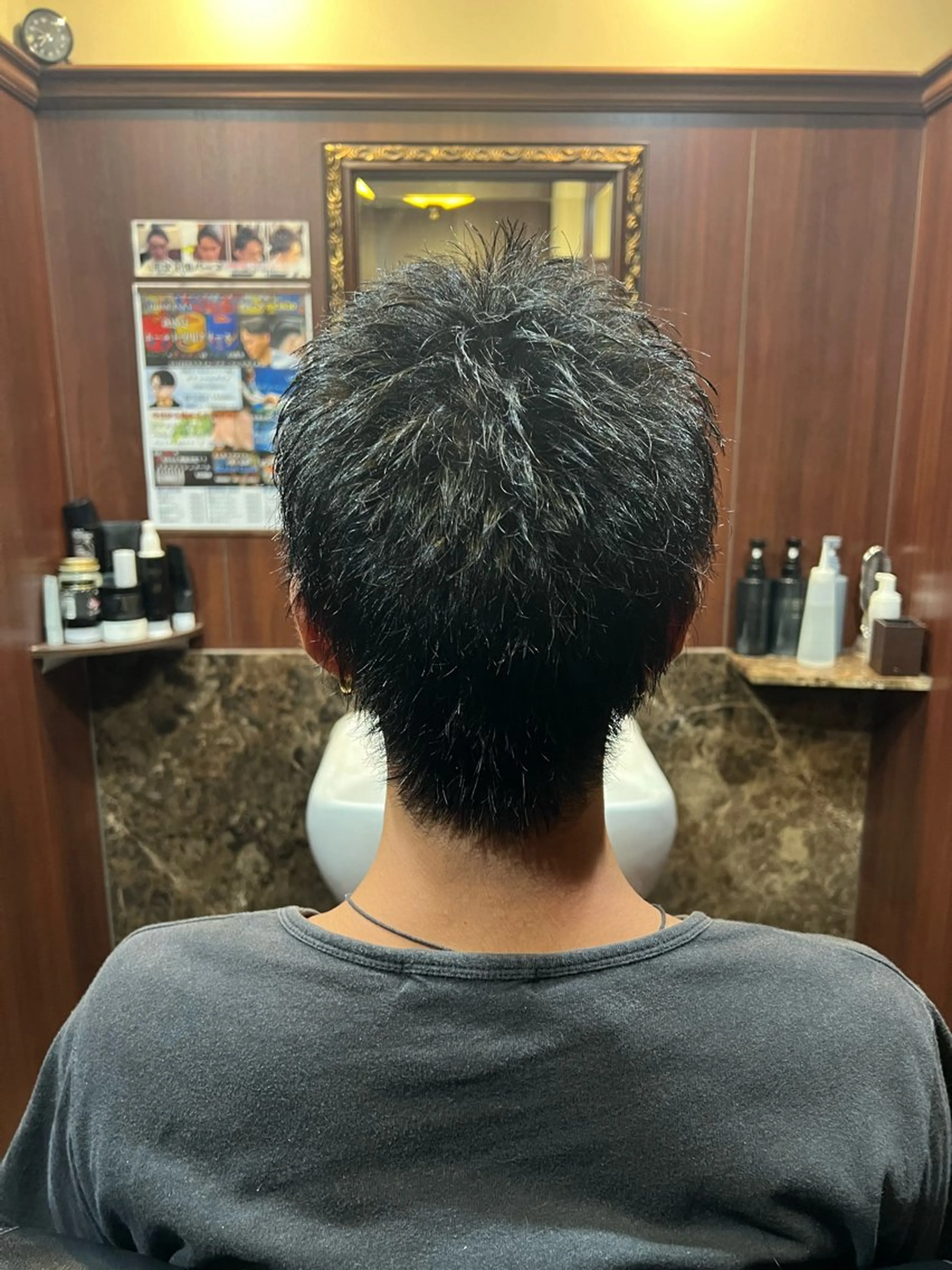 ショート ヒロ銀座バーバーショップ丸の内所属・秋山 琳太のヘアスタイル