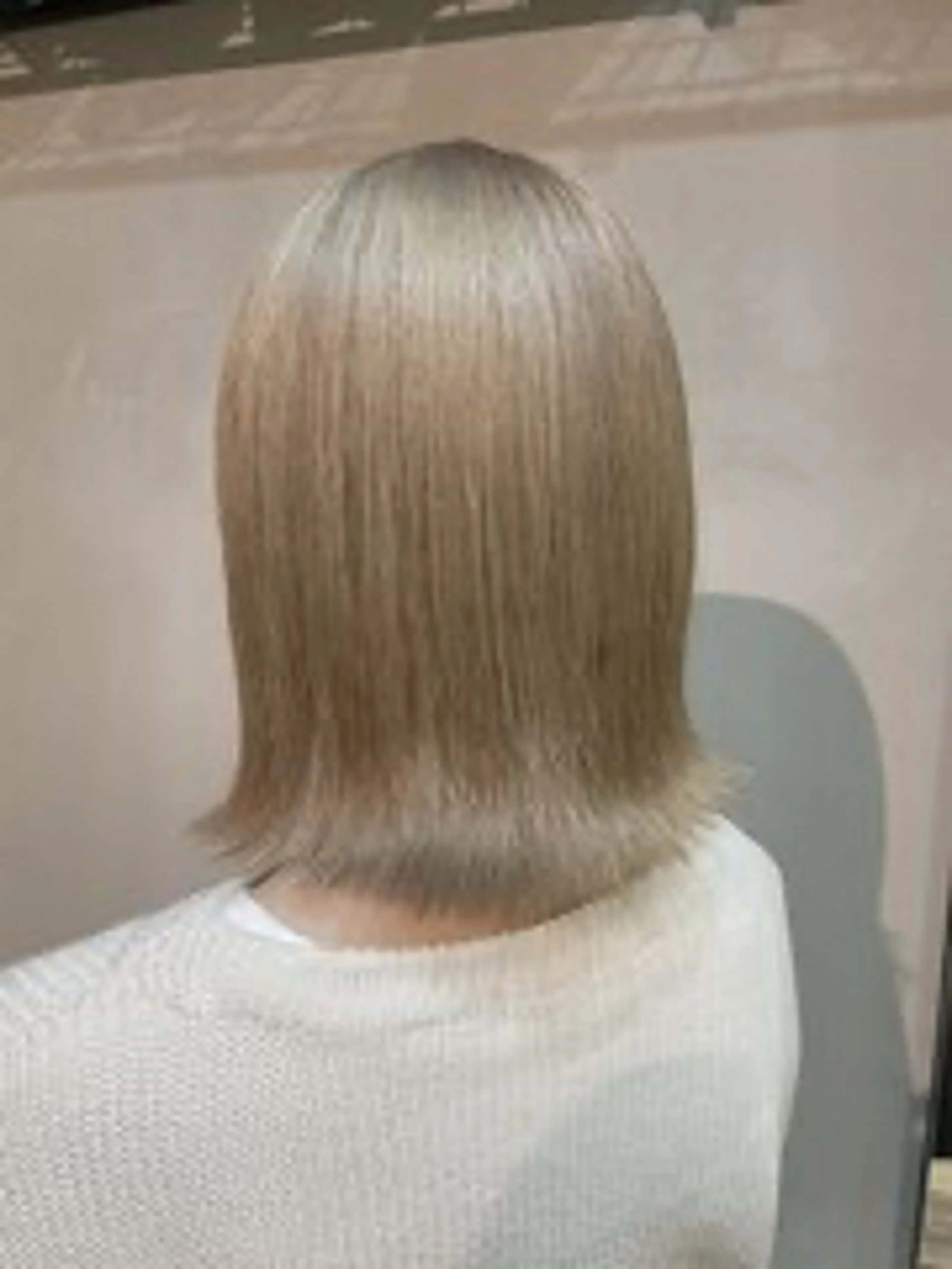 カラー ブリーチ ハイライトカラー ハイトーンカラー インナーカラー ボブ 立川✨ブリーチ/ ケアブリーチ特化✨のヘアスタイル