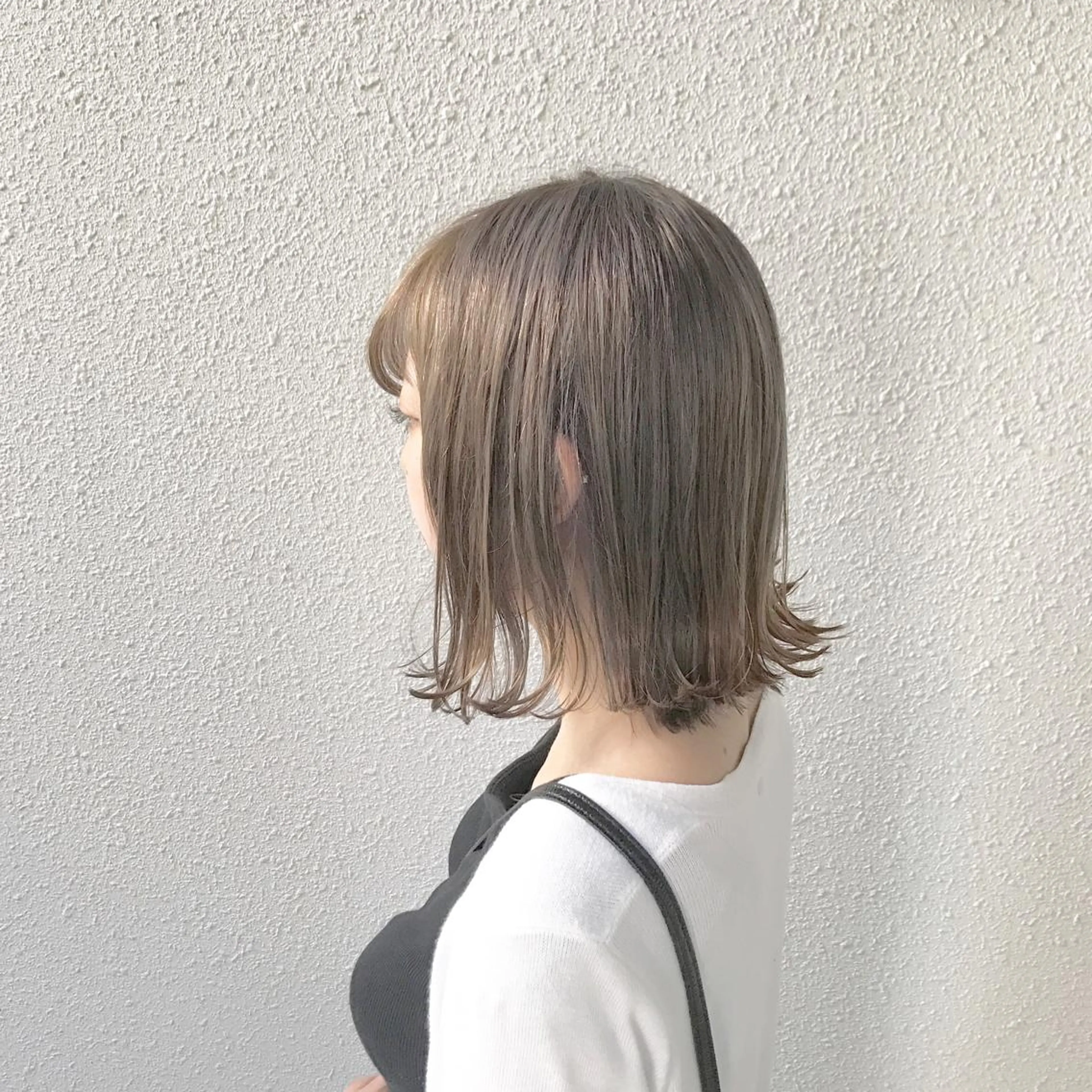 ショート カラー シルバー インナーカラー/天神 ブリーチ/吉田のヘアスタイル