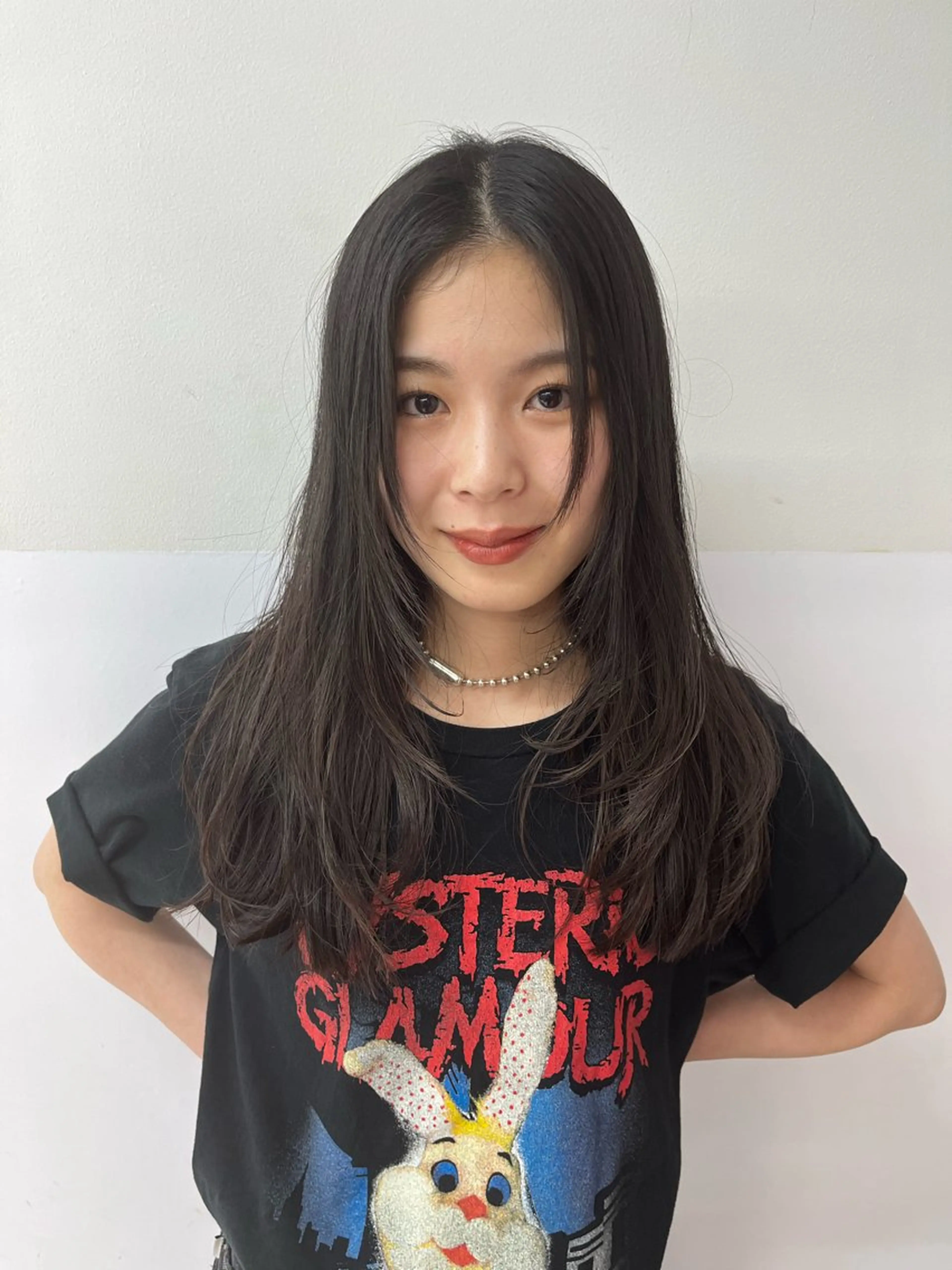 ロング カラー 顔まわりレイヤー ハッシュカット レイヤーカット ウルフカット Haco＋所属・ウルフ/レイヤー Miinaのヘアスタイル