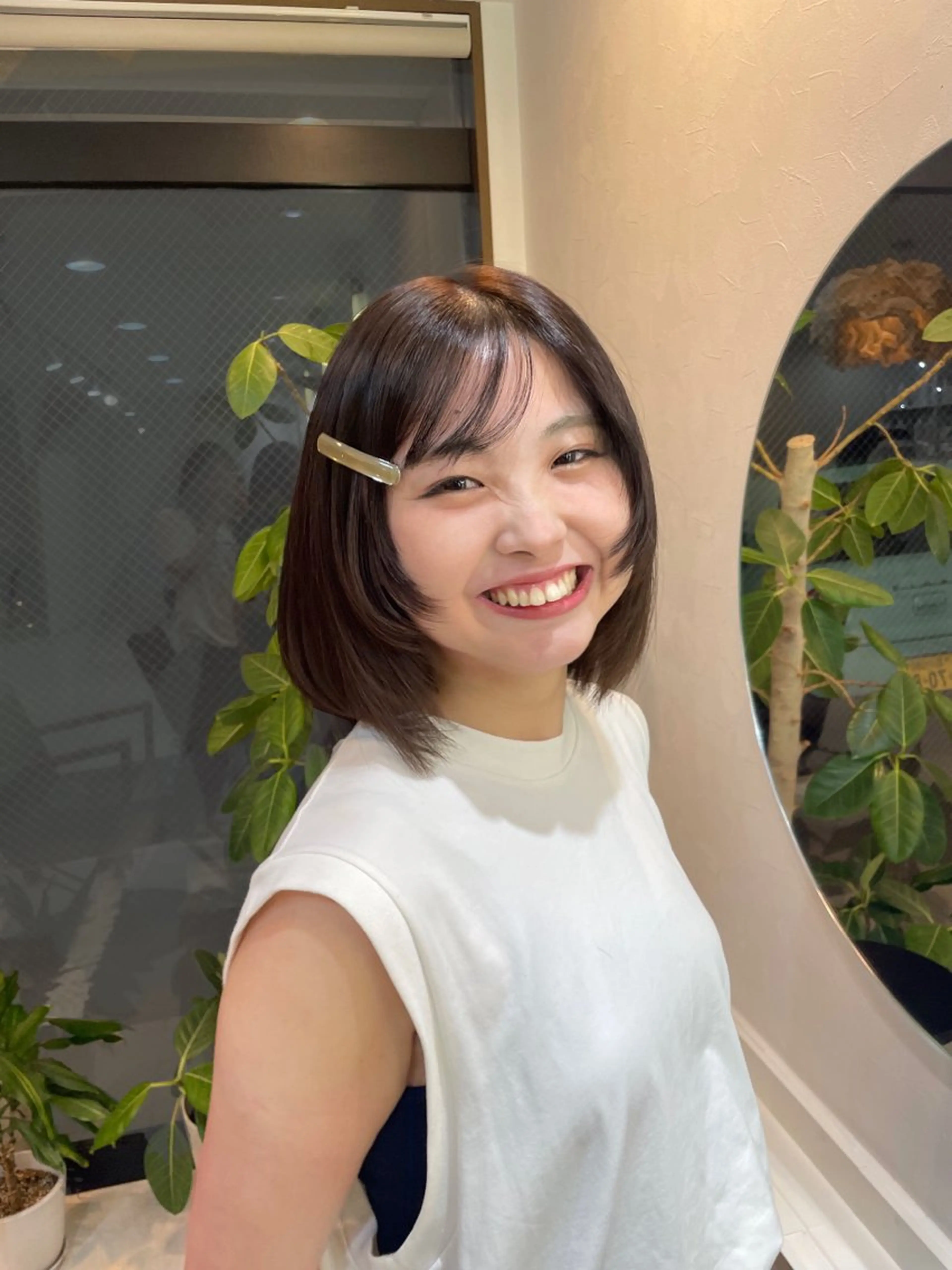 ミディアム 顔まわりレイヤー レイヤーカット カット ヘアカラー 前川 瑞希のヘアスタイル