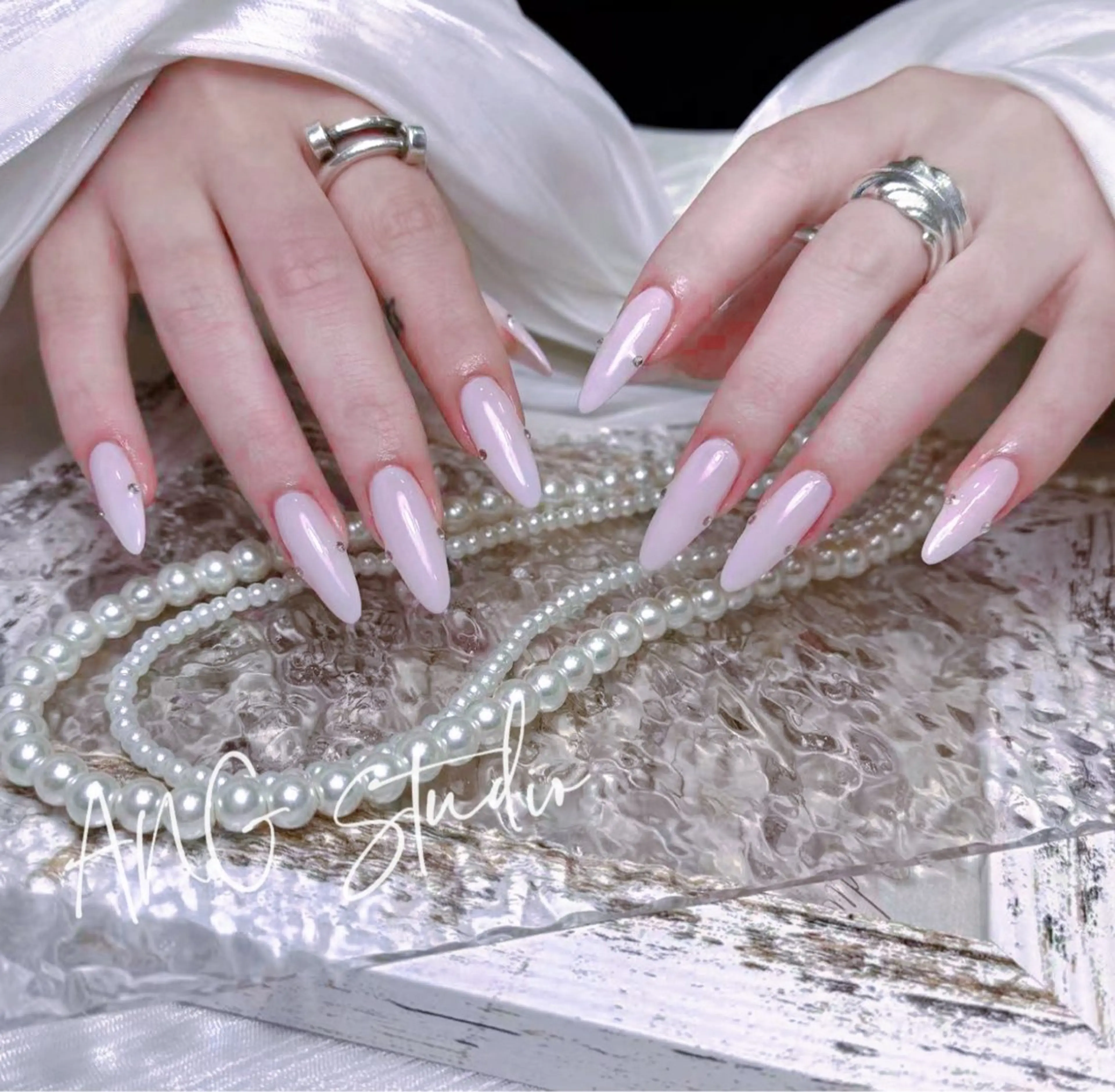 ネイル ハンドネイル ハンドケア ANG Studioのネイルデザイン