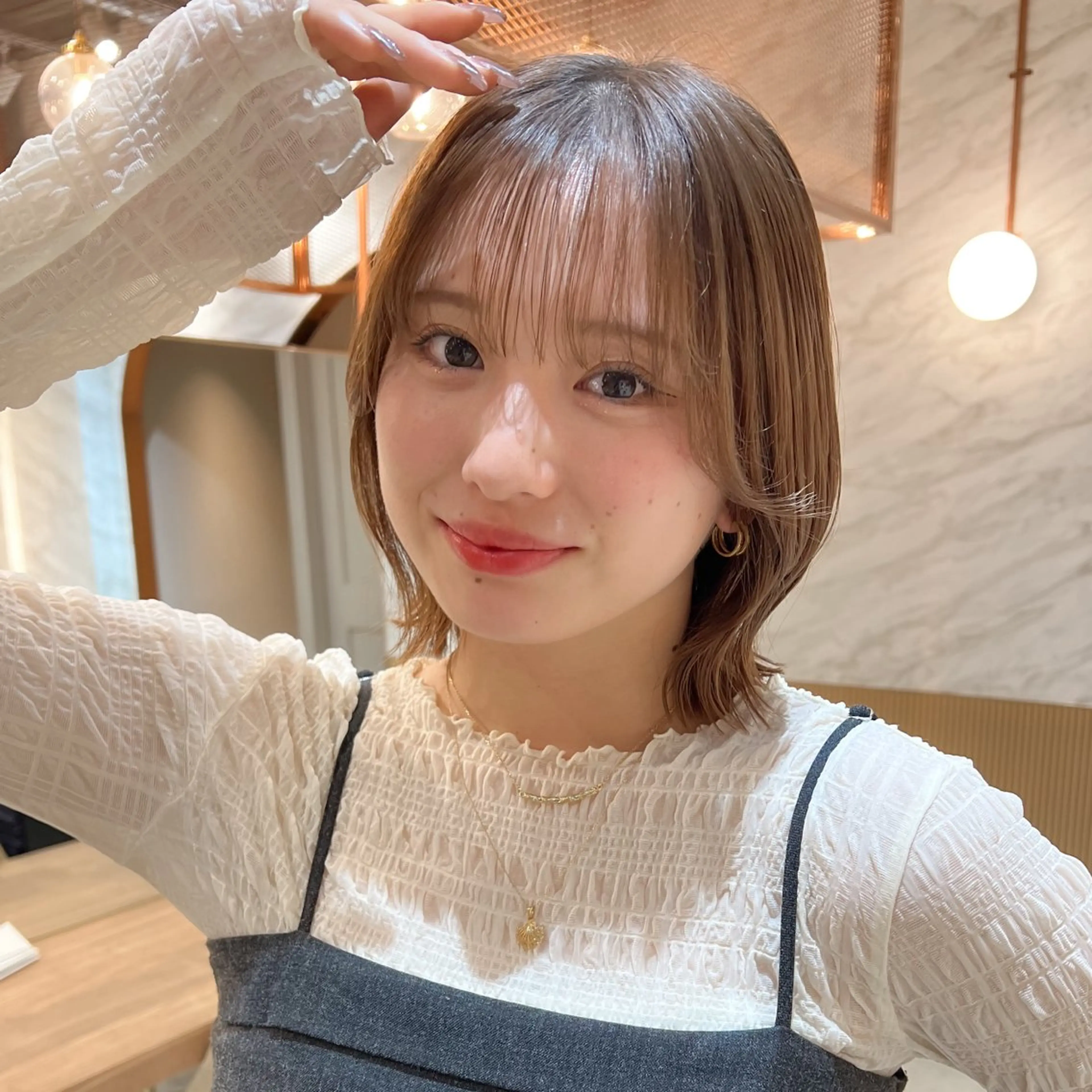 ショート カラー カット ヘアカラー トリートメント ボブ/巻ける縮毛矯正 /韓国レイヤーはなのヘアスタイル