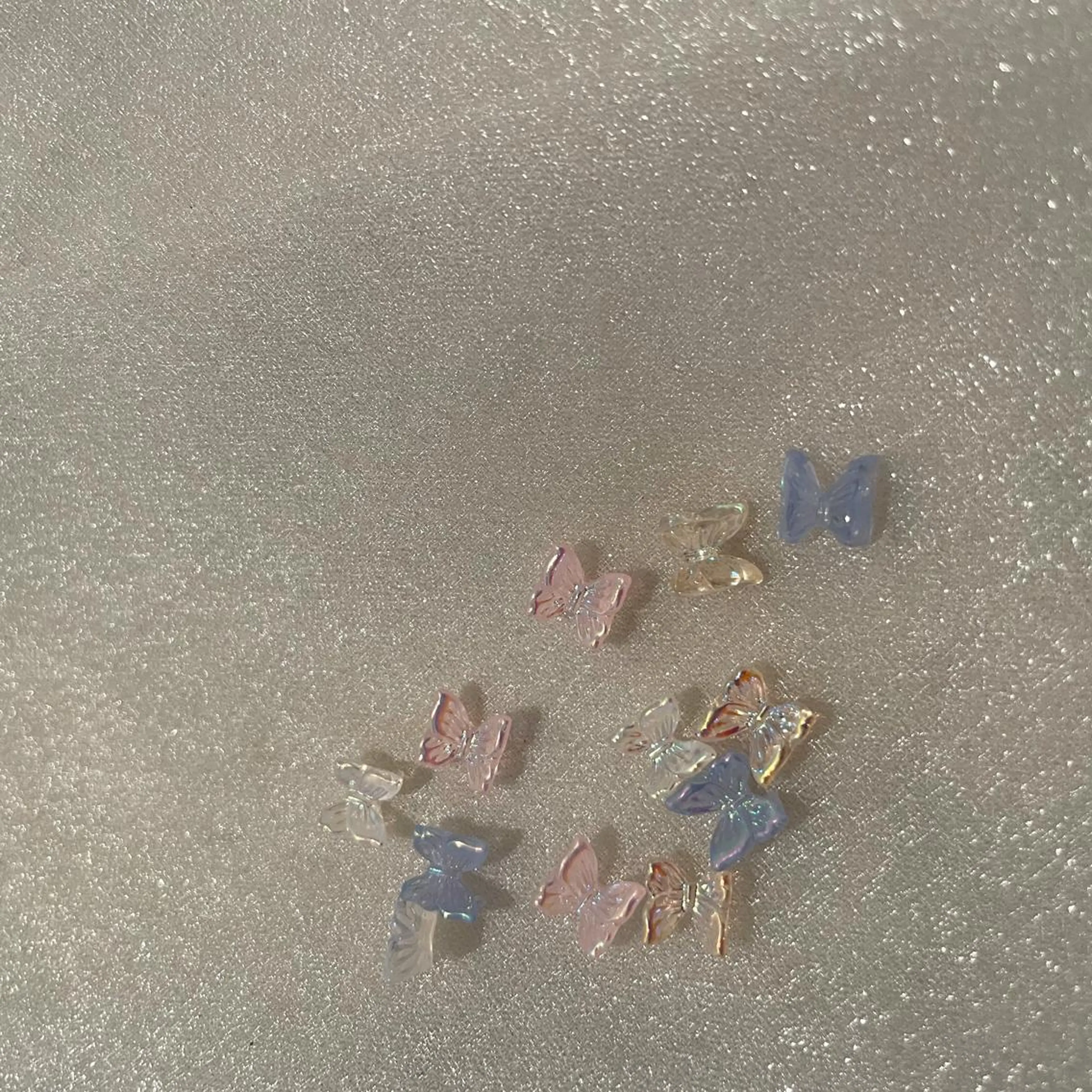 ネイル オーロラネイル フレンチネイル ガーリー lyly.nail所属・lylynail YUUKAのネイルデザイン