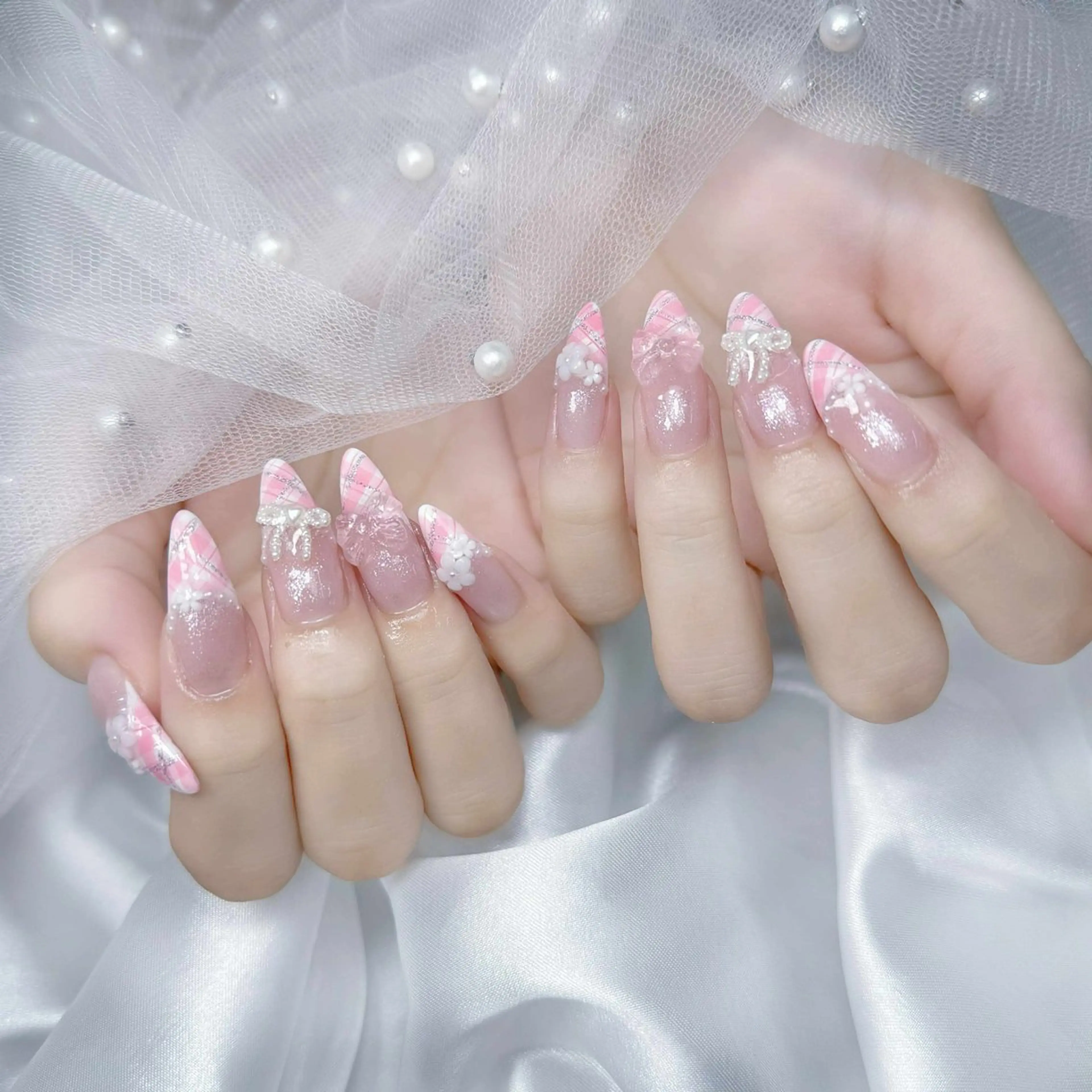 ネイル アートネイル ジェルネイル キラキラネイル 持ち込み シンプルネイル Nova Nail Salonのネイルデザイン