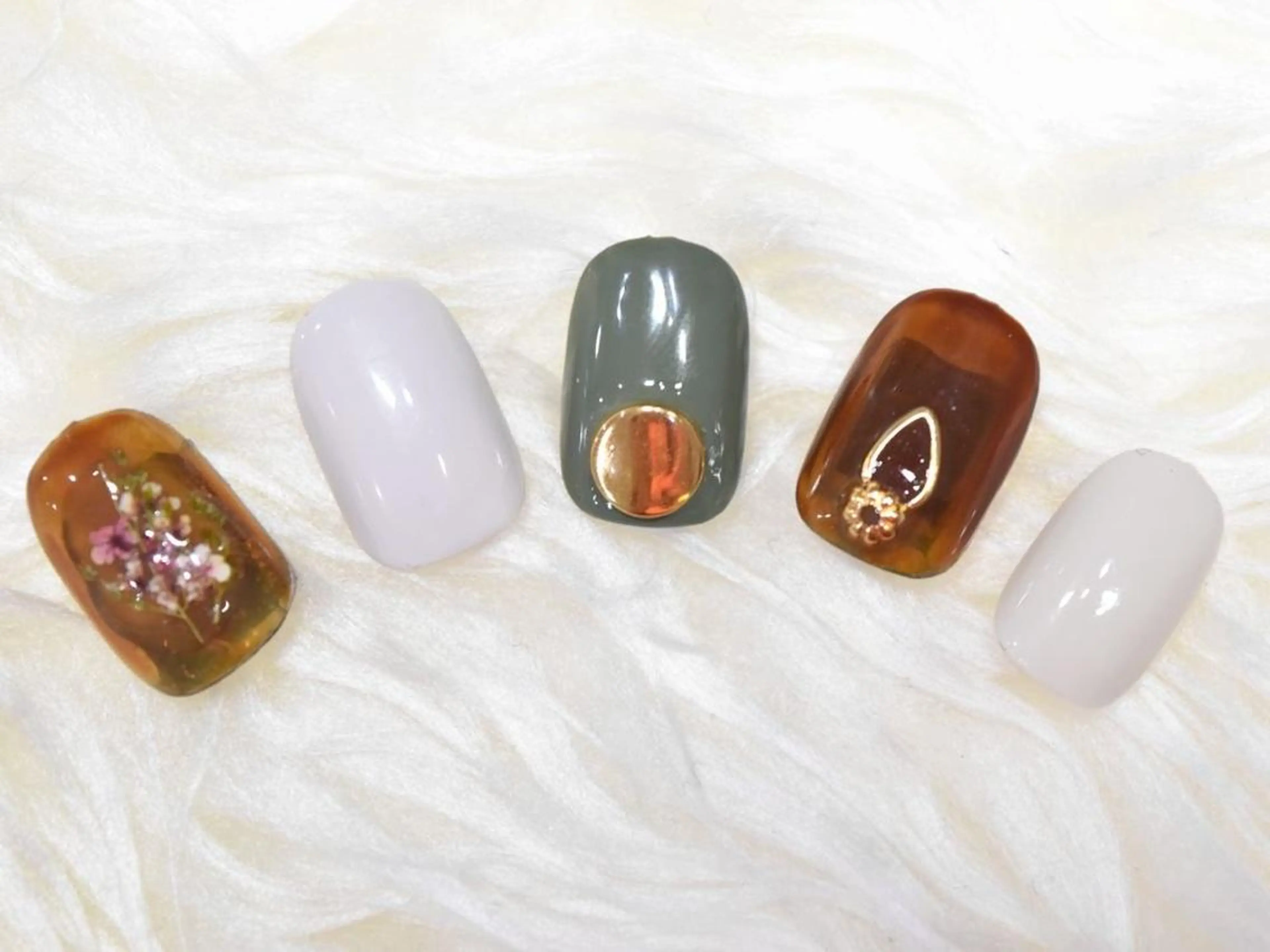 ネイル ハンドネイル Nail&eye Belire 新宿のネイルデザイン