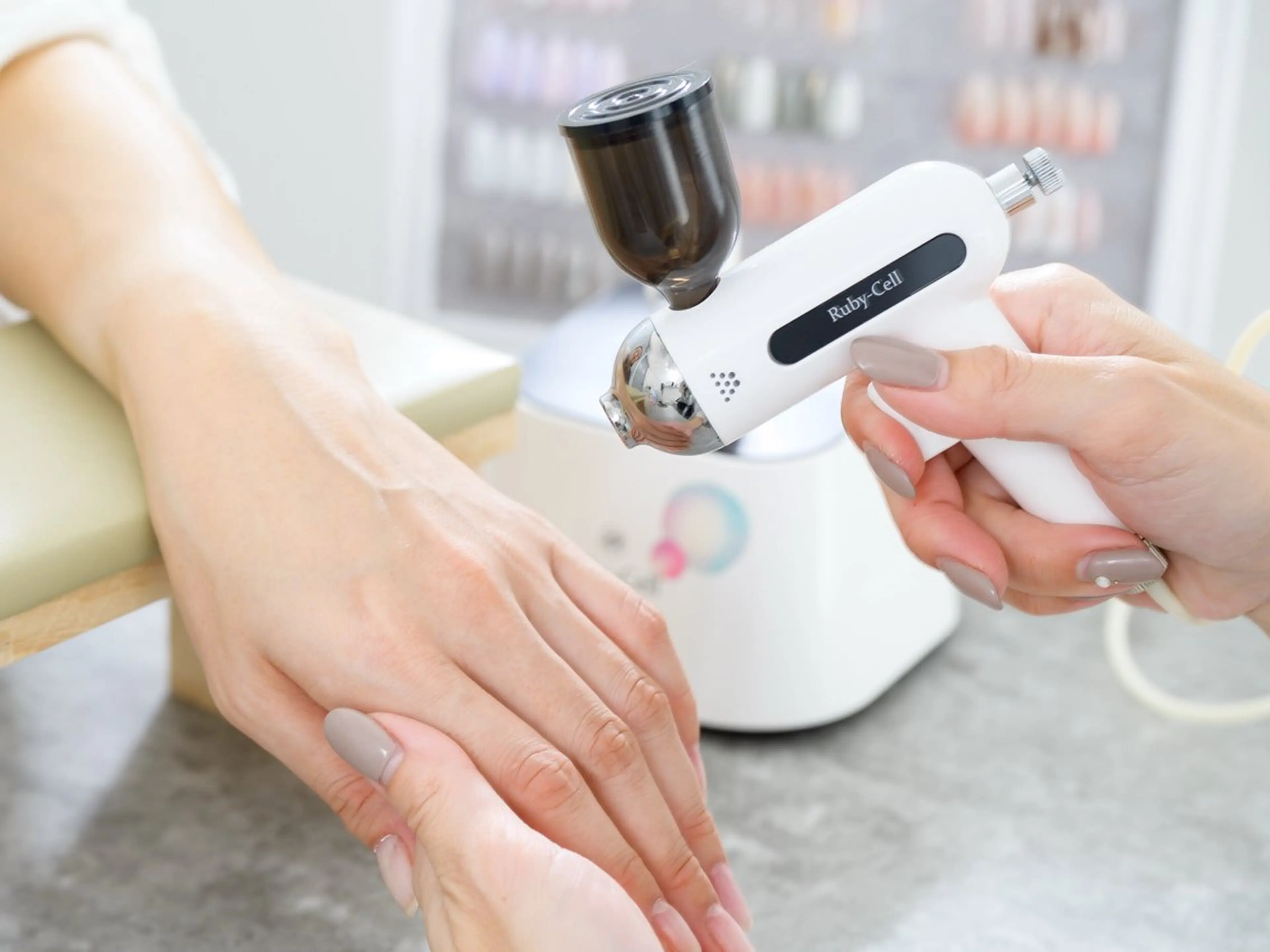 ネイル ハンドケア 鈴木 麻里のネイルデザイン