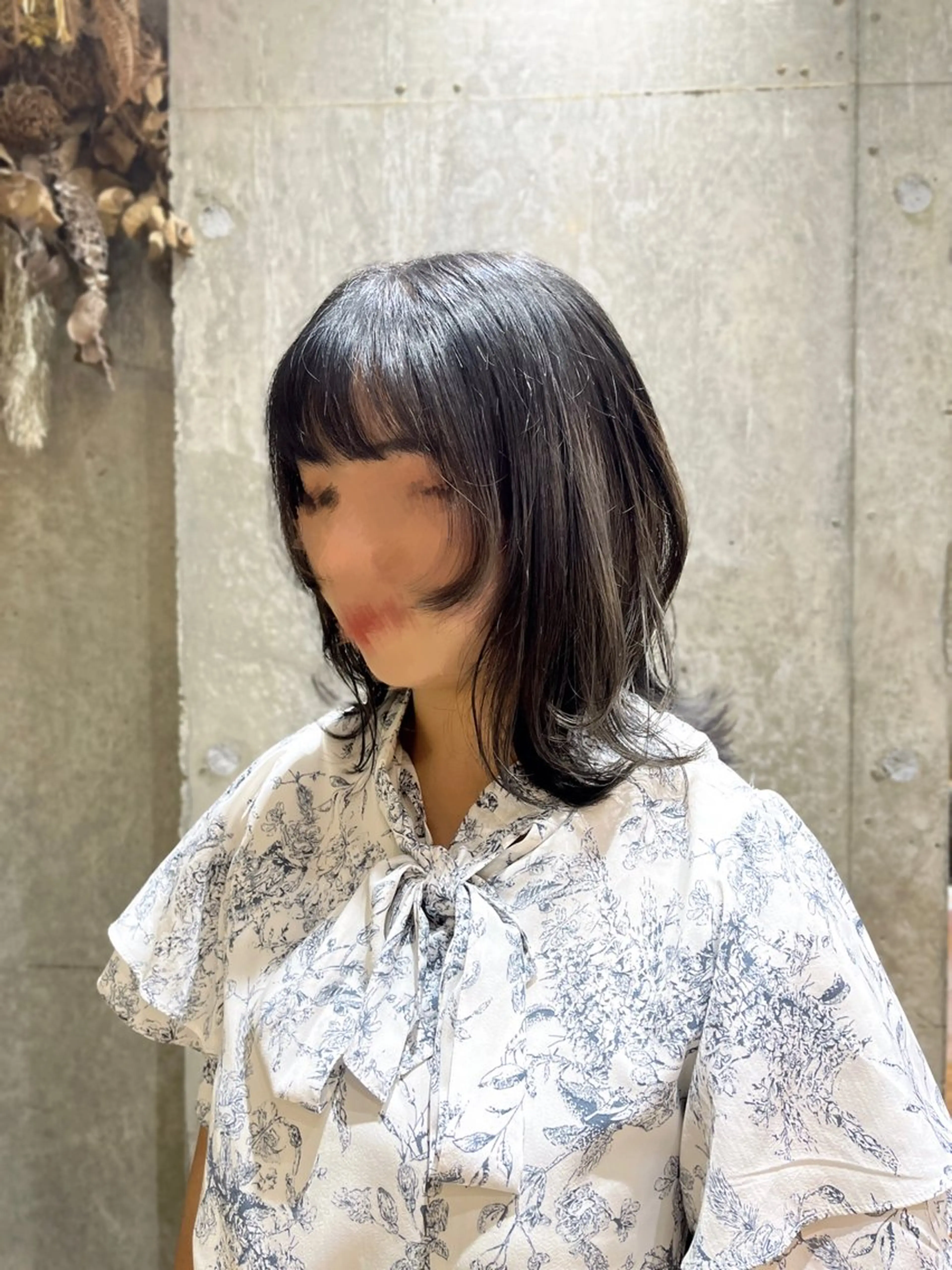 ミディアム 顔周りカット レイヤーカット 外ハネヘア ウルフカット mizo /ケアカラー/登戸のヘアスタイル