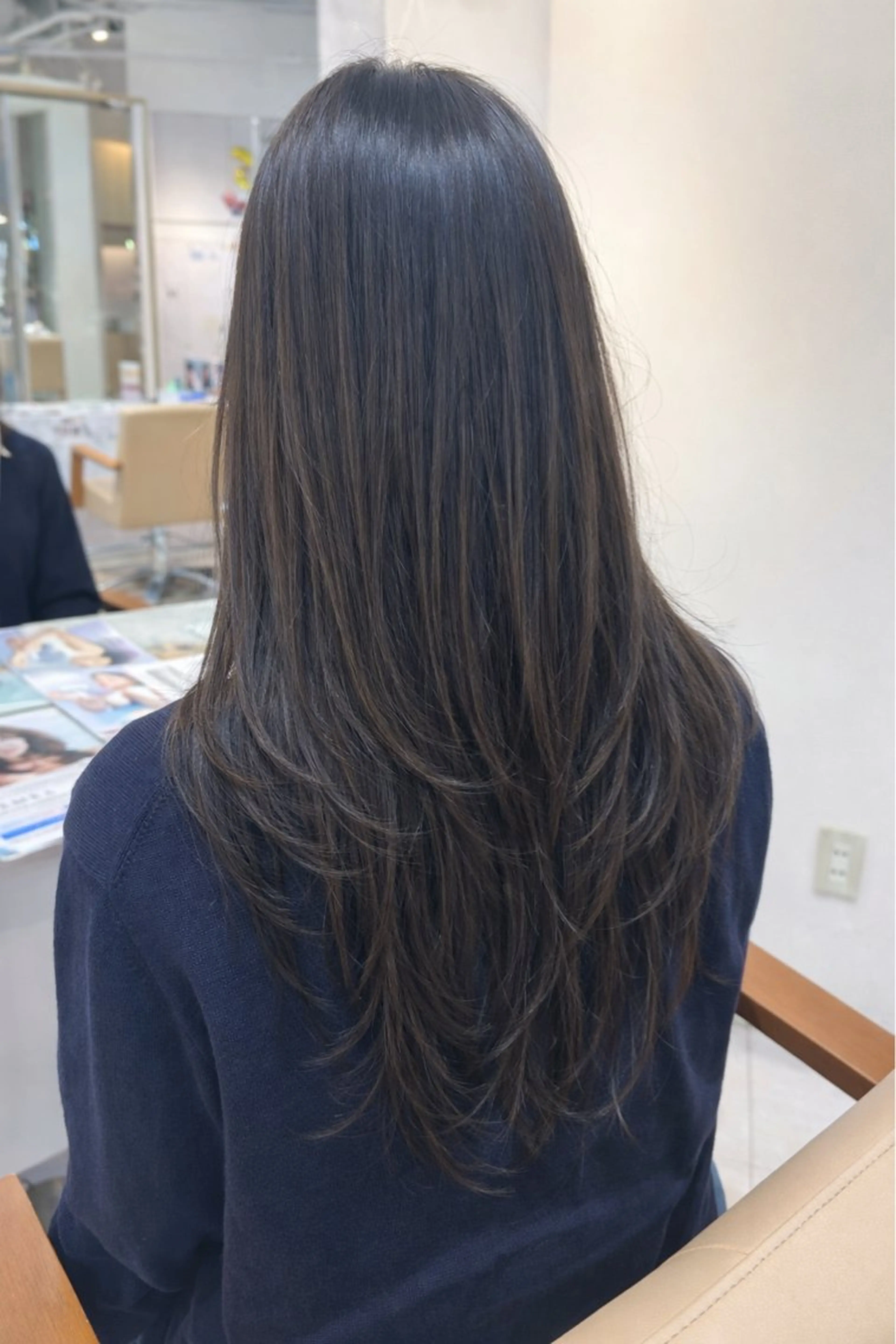 ロング レイヤーカット カット ヘアーメイクウィル野田阪神店所属・Yuu/レイヤー/ ハイライト／野田阪神のヘアスタイル