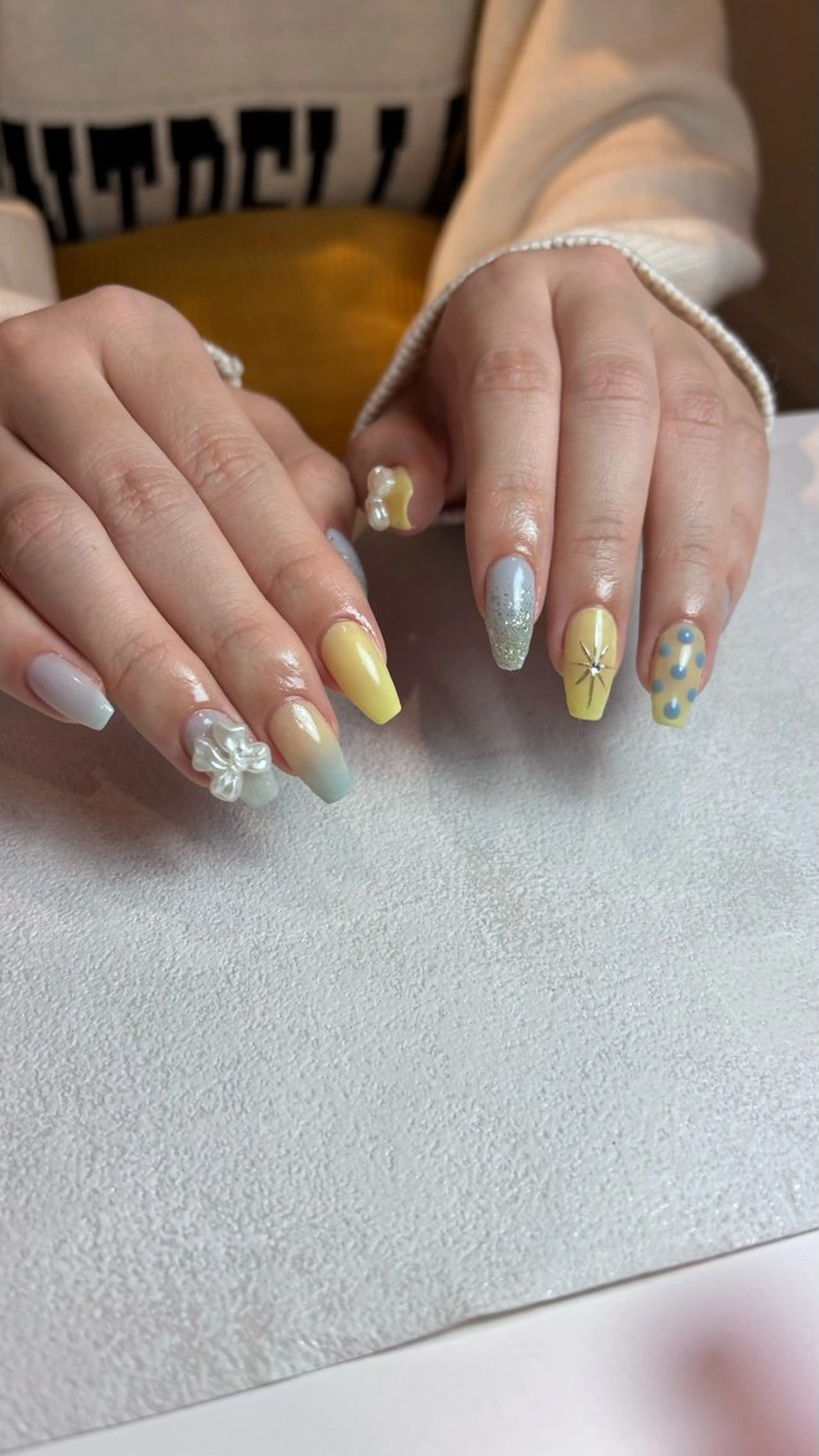 ネイル 春ネイル ハンドネイル 山田 美羽のネイルデザイン