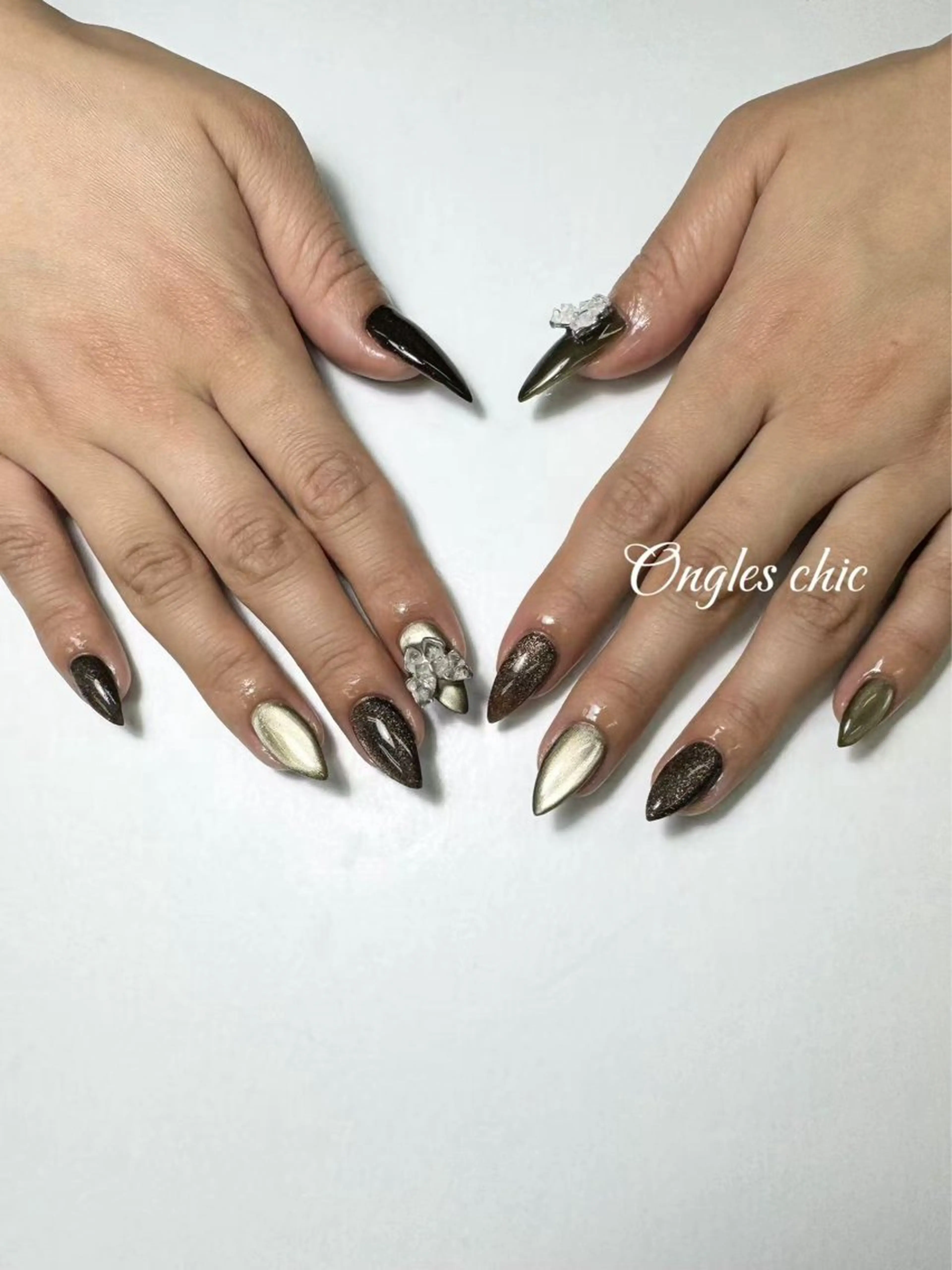 ネイル ハンドネイル ongles chicのネイルデザイン