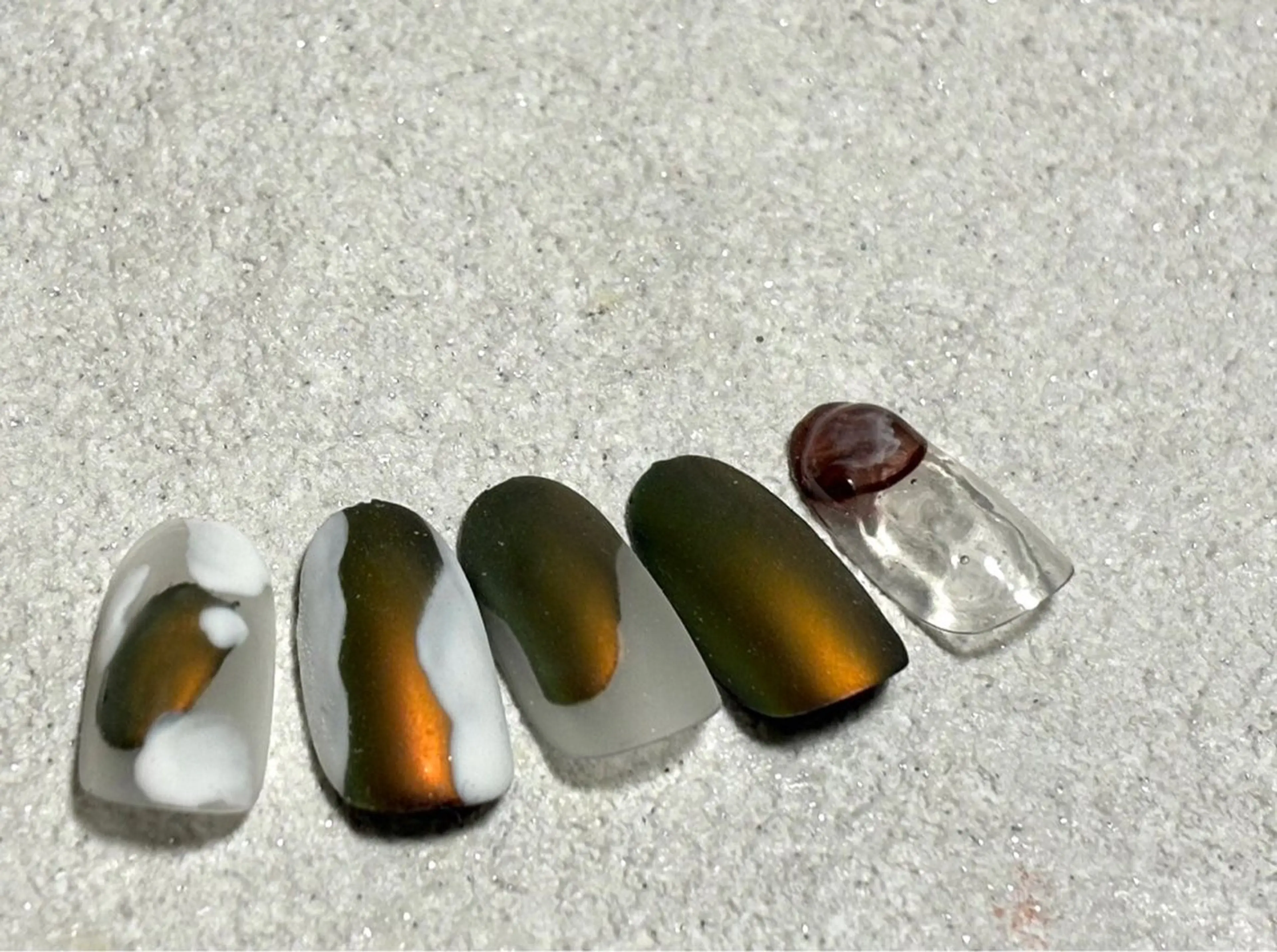 ネイル オーロラネイル フットネイル フレンチネイル ジェルネイル 韓国ネイル ハンドネイル kiki nail 二子玉川のネイルデザイン