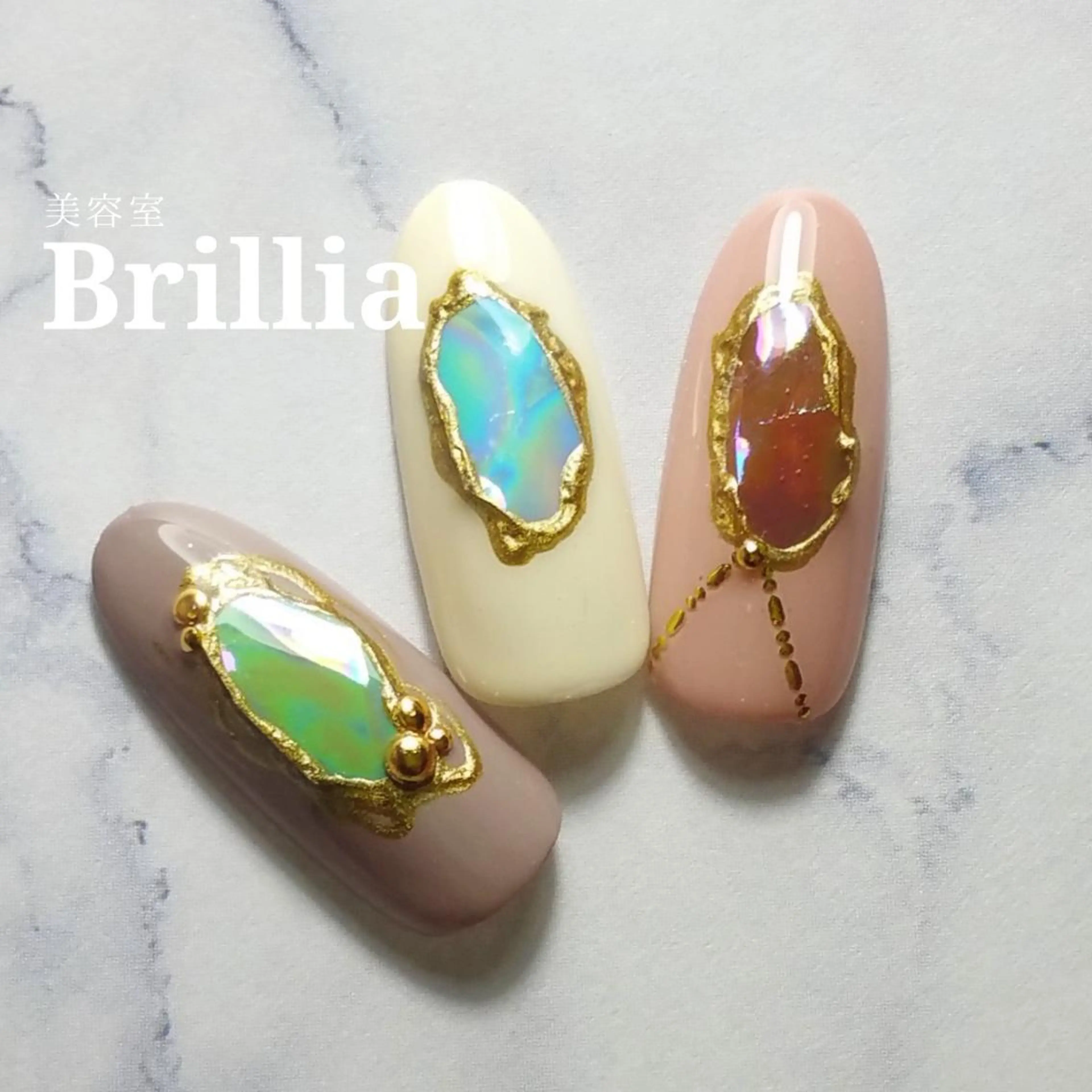 ネイル アートネイル ハンドネイル 柴田 彩のネイルデザイン