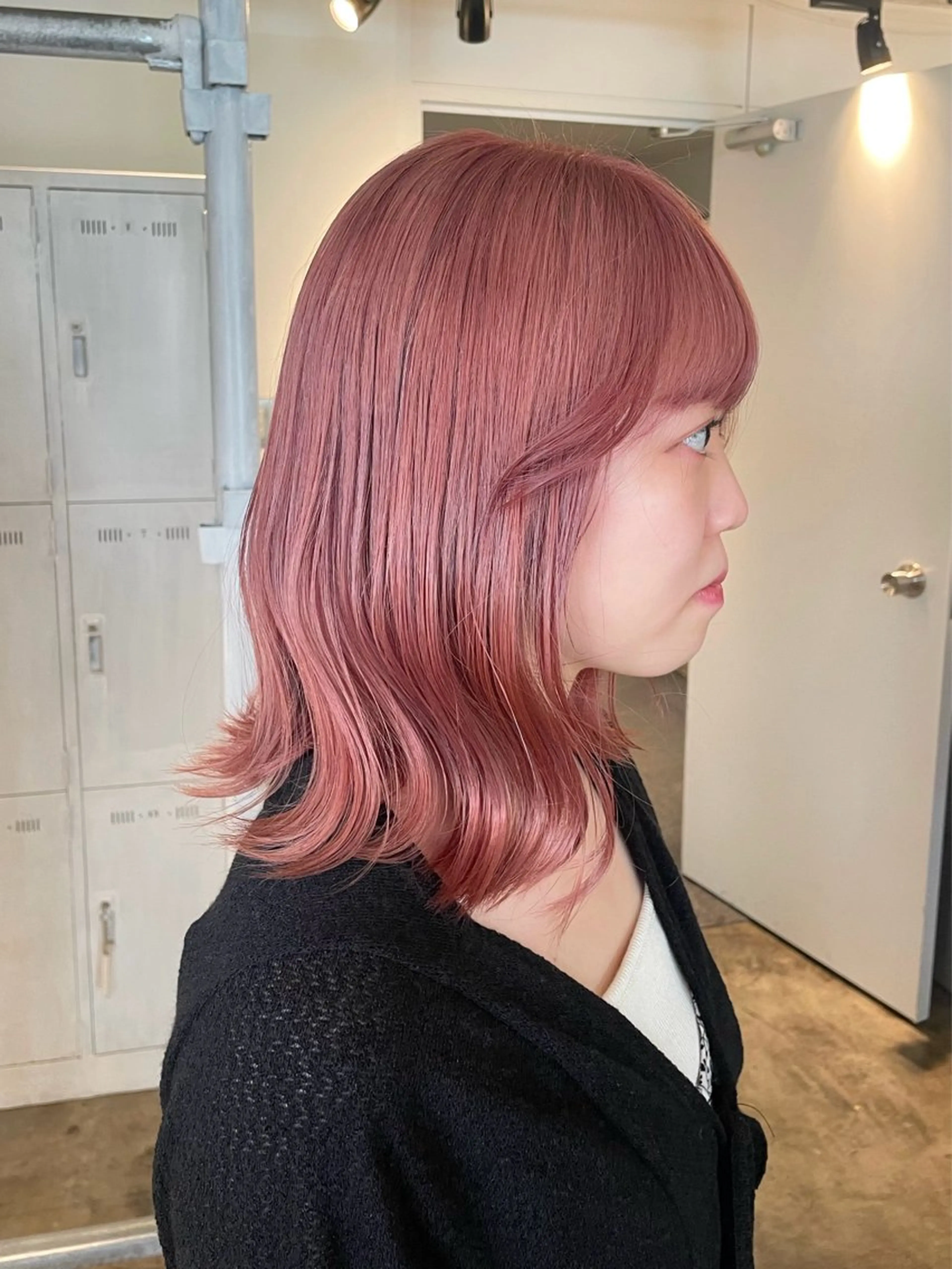 ミディアム カラー ベージュカラー ブリーチ ダブルカラー ピンクカラー ピンクベージュ ヘアカラー トリートメント 暖色カラー🍒 ケアブリーチ/akiのヘアスタイル
