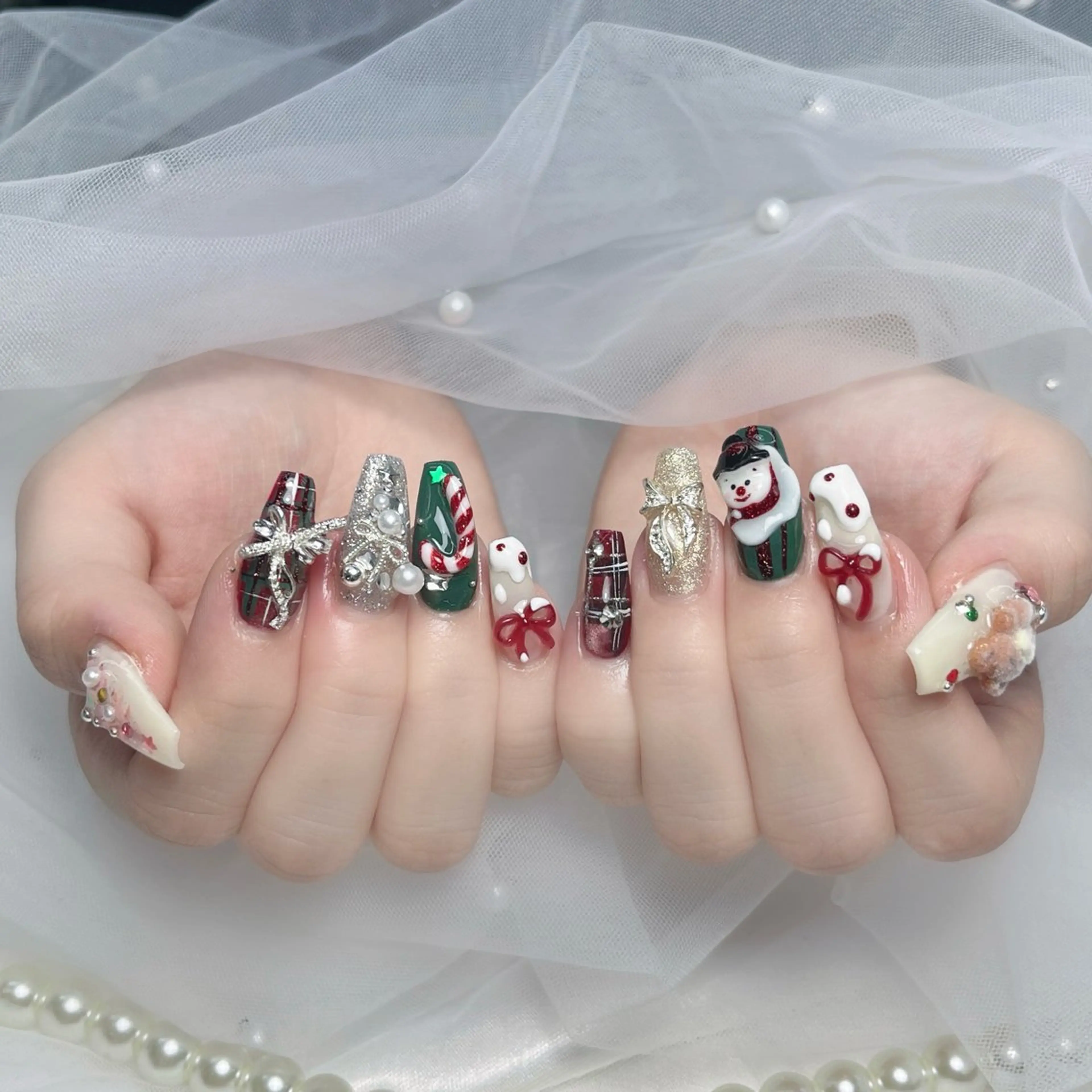 ネイル ハンドネイル ハンドケア Panda chan Novaのネイルデザイン