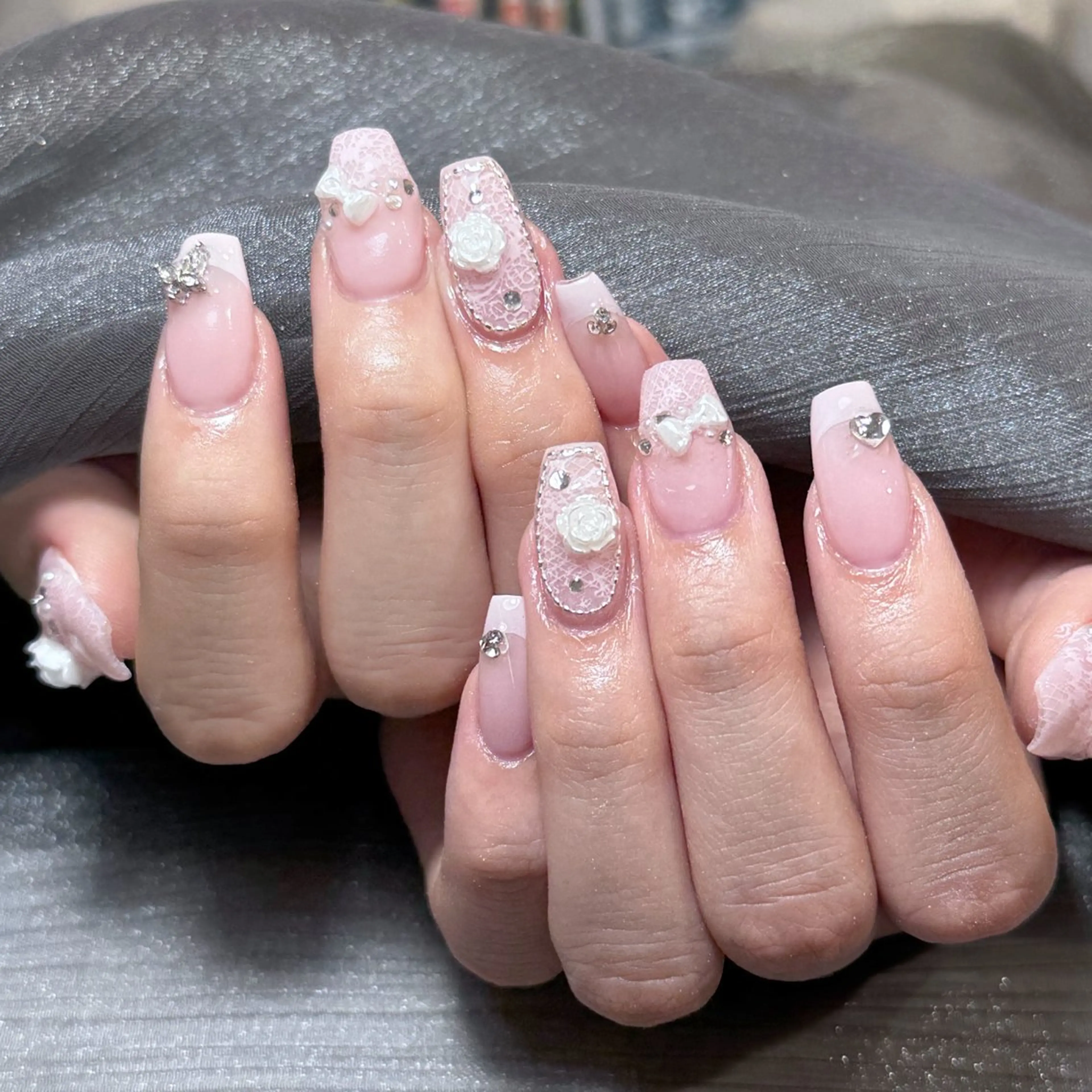 ネイル ハンドネイル ハンドケア Hana 🎗のネイルデザイン