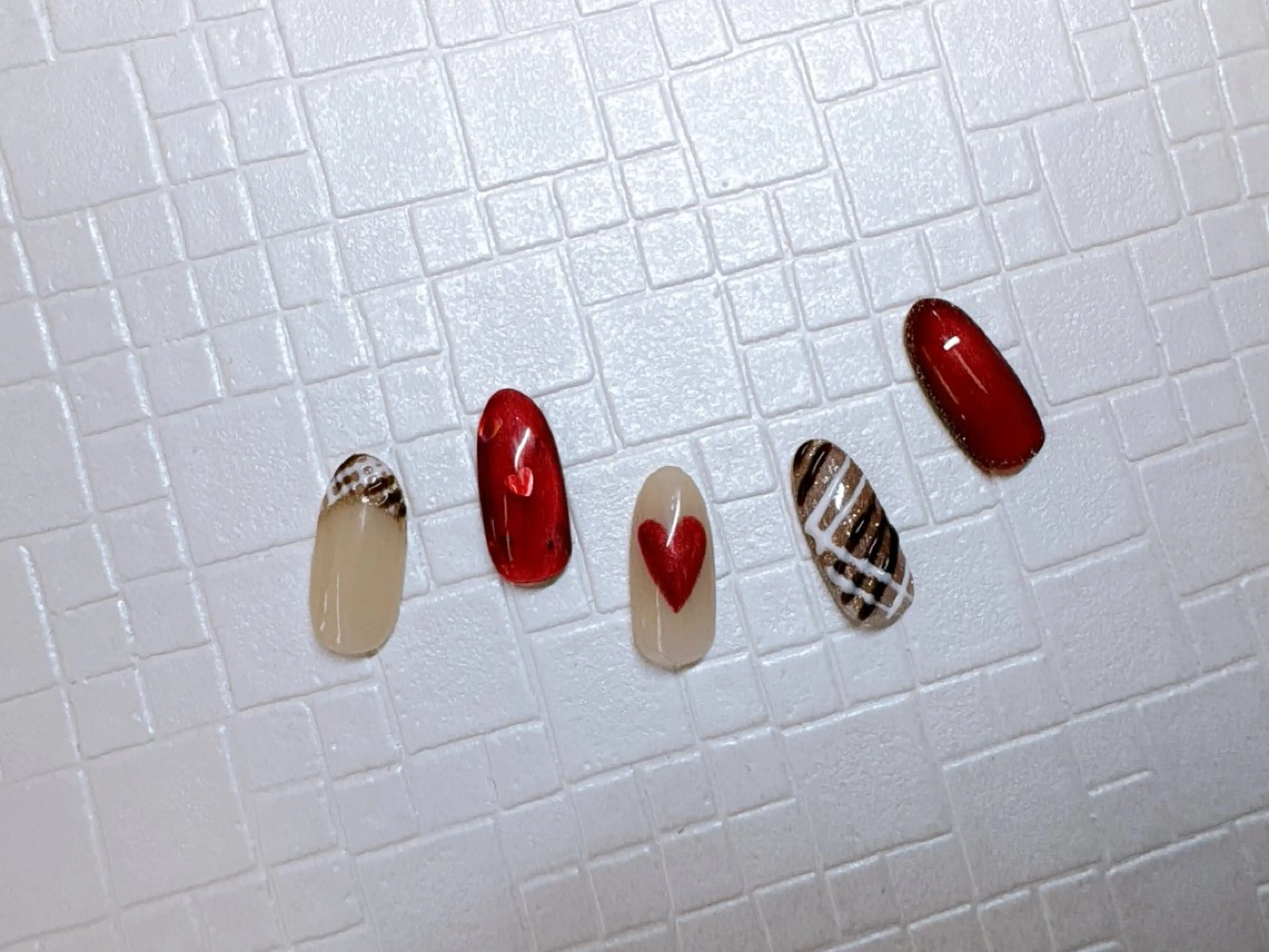 ネイル アートネイル バレンタイン ハンドネイル NAIL GALLERY Avant【アヴァン】伊丹店所属・Avant Sakiのネイルデザイン