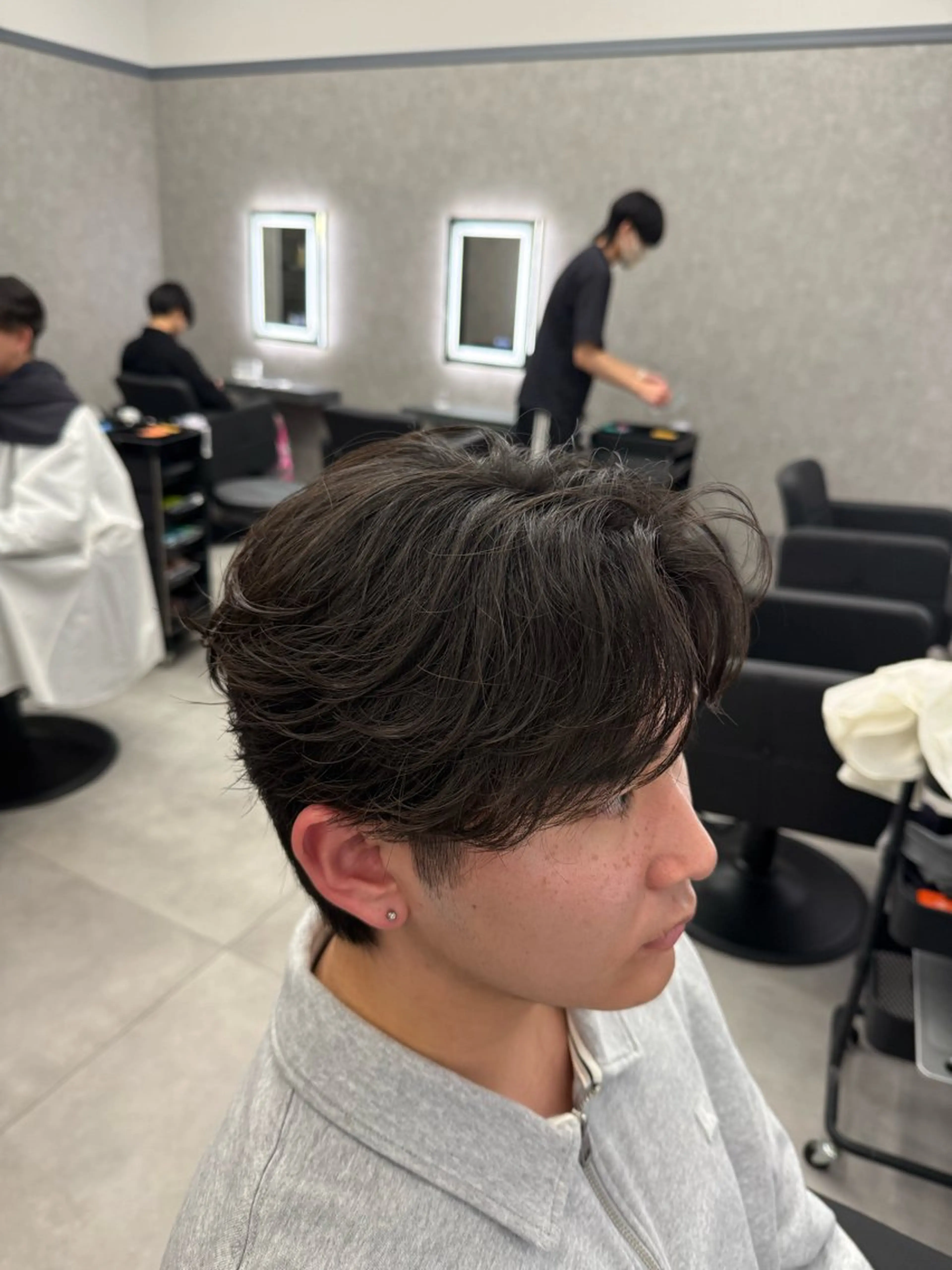 ショート カラー パーマ メンズ フェザーパーマ メンズパーマ カット パーマ メンズ特化 👑YUTAのヘアスタイル