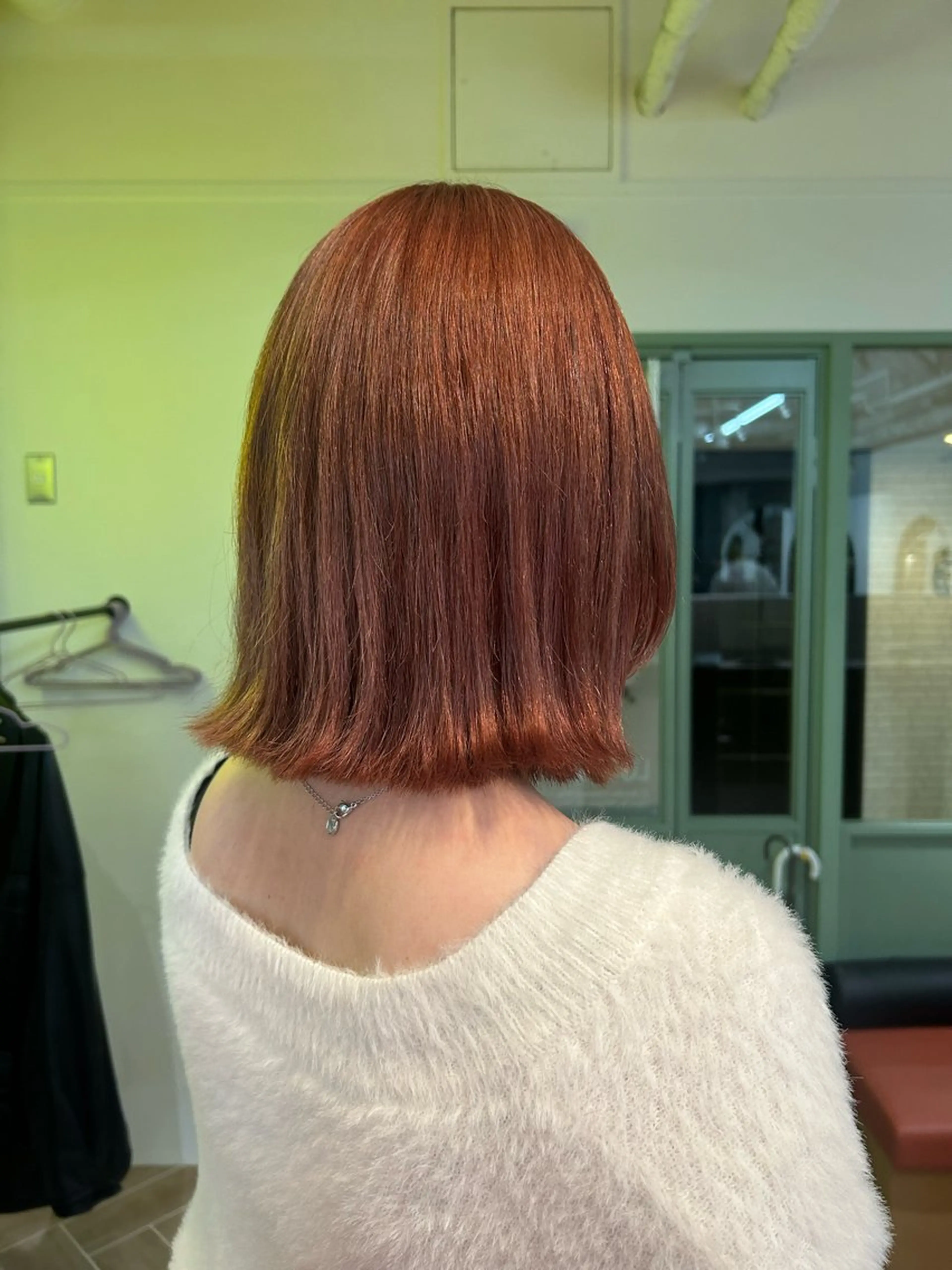 ミディアム カット ヘアカラー トリートメント ベージュ/ダブルカラ ー/新潟駅/青柳萌果のヘアスタイル