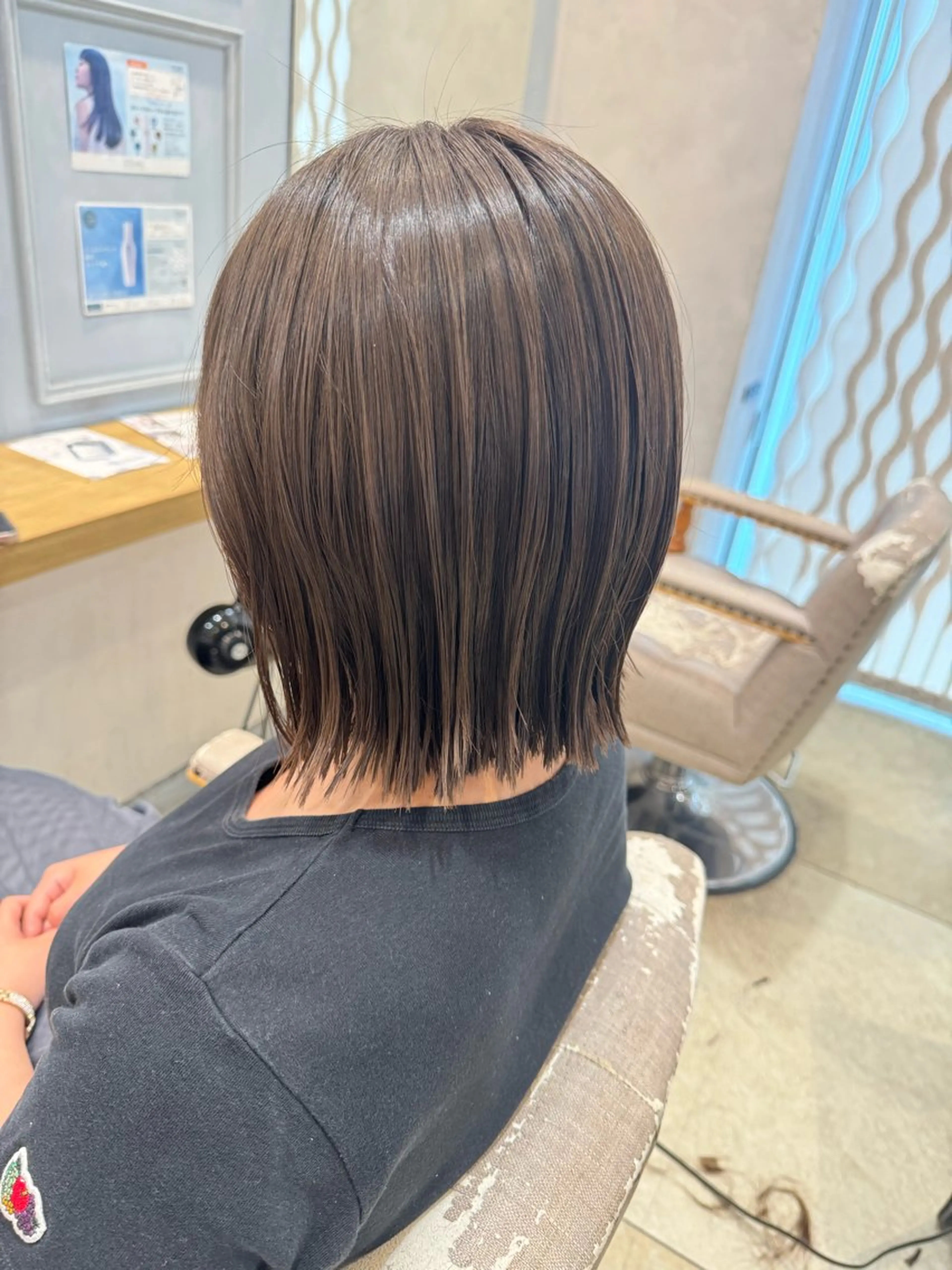 ミディアム カラー 切りっぱなしボブ ボブ カット ヘアカラー トリートメント ショート/ボブ アンドウ☺︎のヘアスタイル