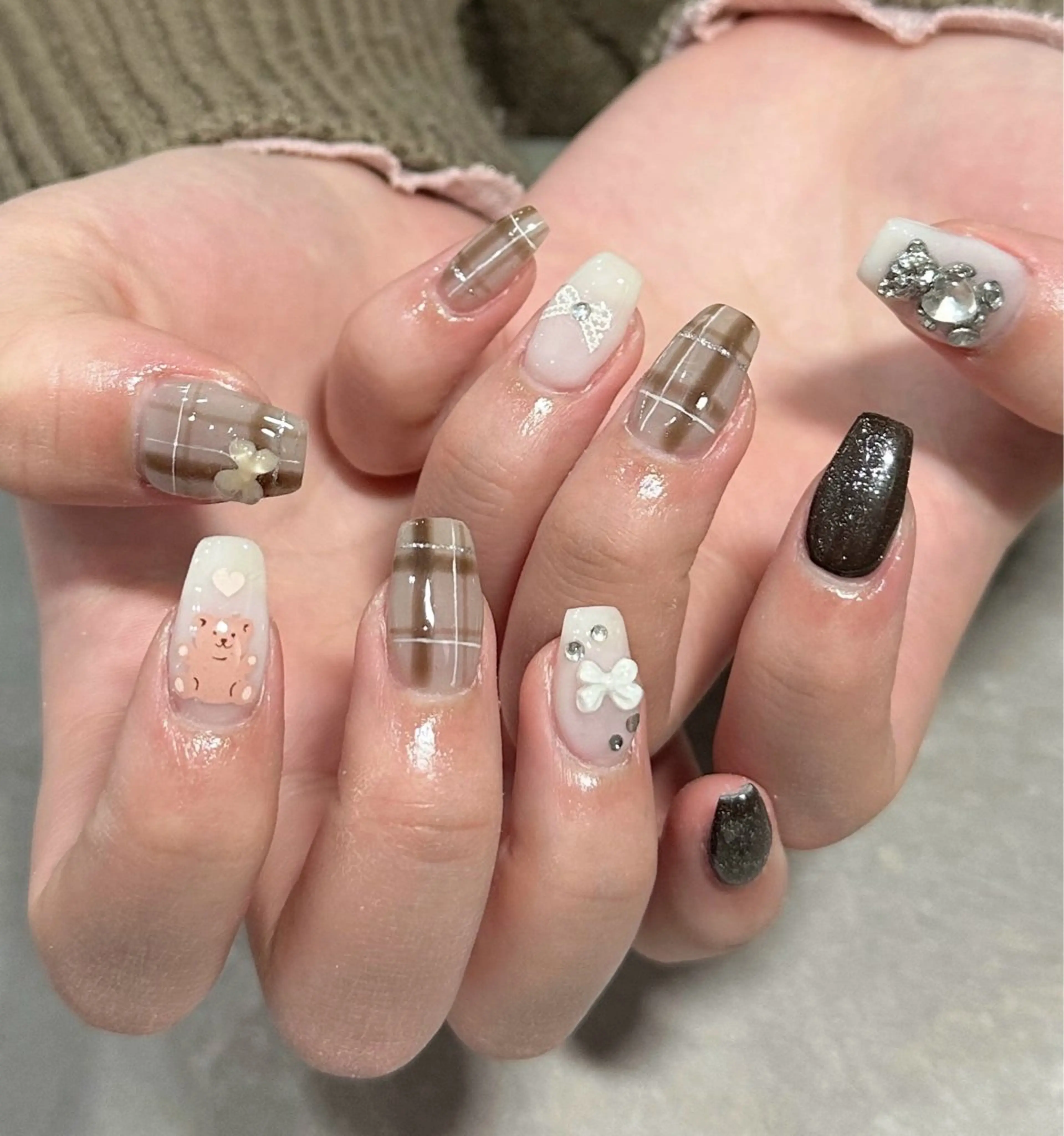 ネイル LAVISH nanamiのネイルデザイン