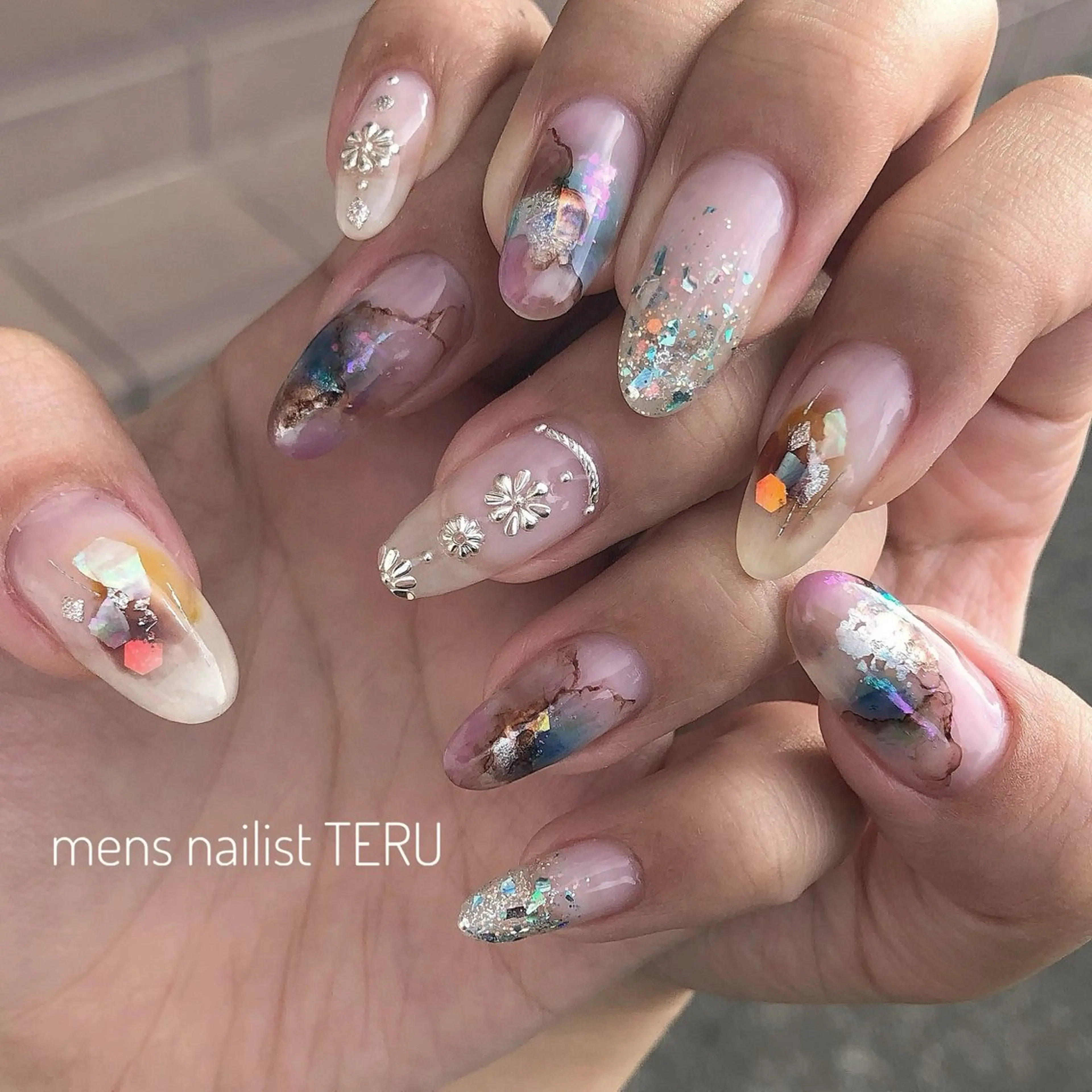 ネイル ブラウン メンズネイル ニュアンスネイル パープル ハンドネイル nail salon ETERNAL所属・nailsalon ETERNALのネイルデザイン