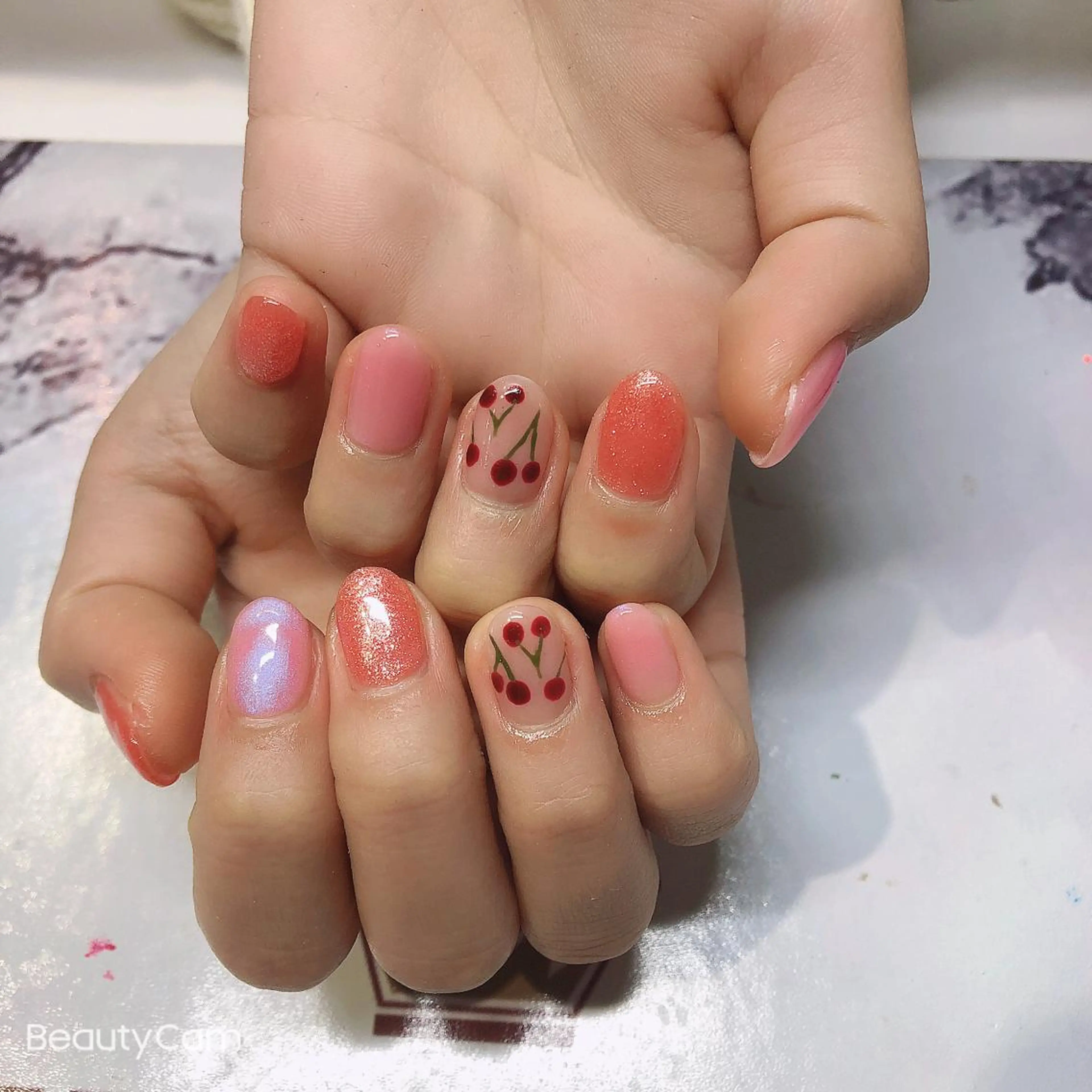 ネイル Guarendo錦糸町店所属・ガレンドウ 白澤 愛子のネイルデザイン