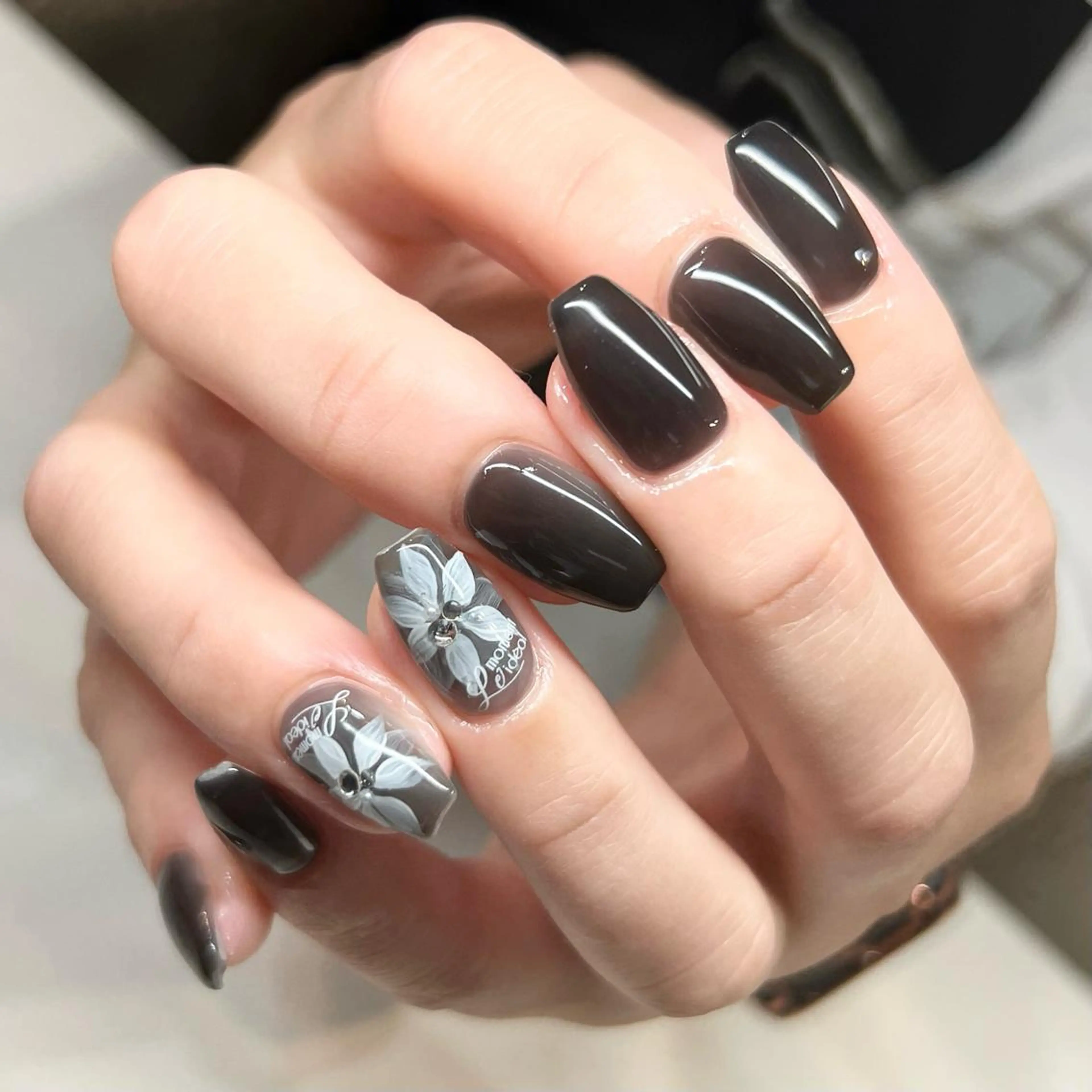 ネイル WEZU NAILのネイルデザイン