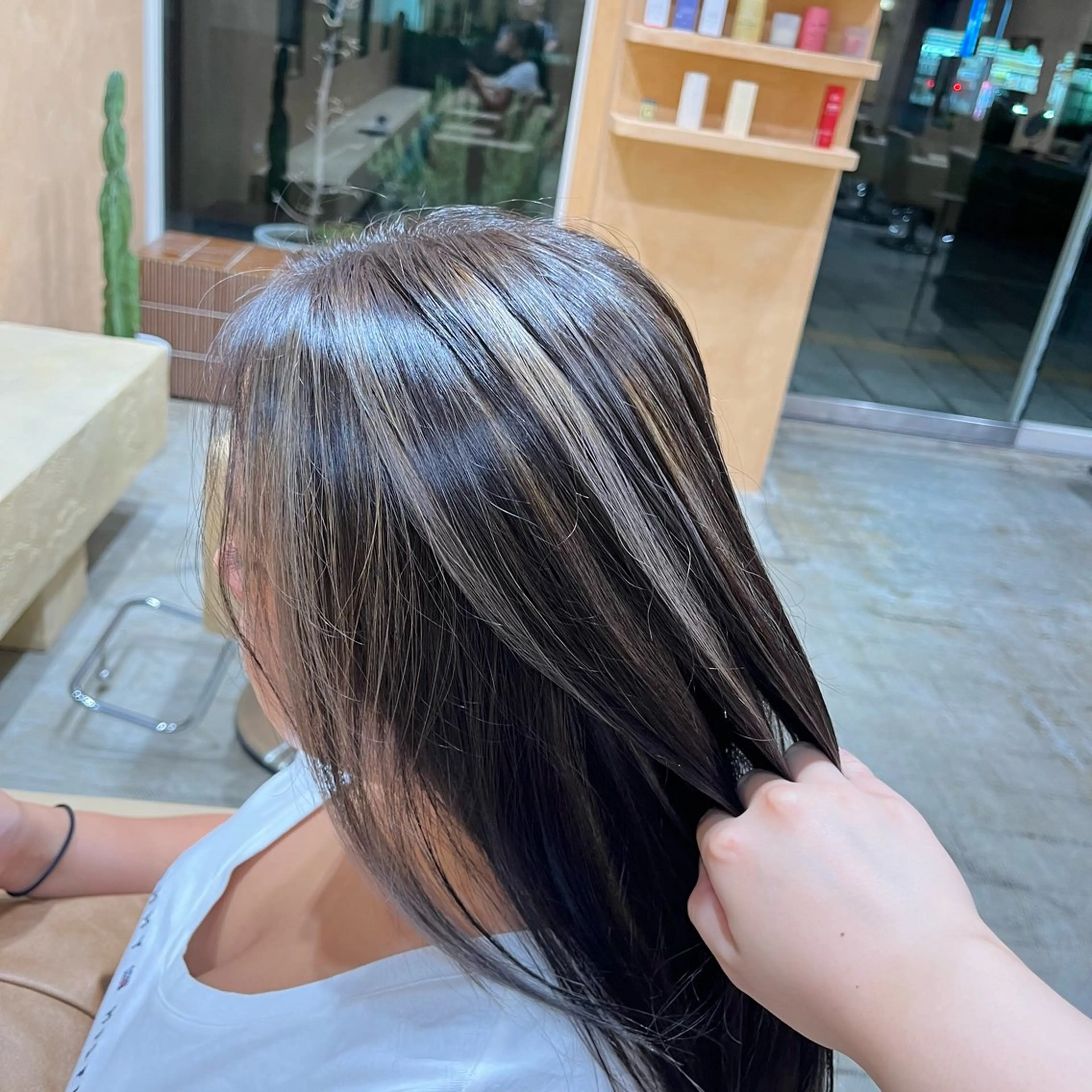 ロング カラー ハイライトカラー ハイライト hair　make ONE009 平塚所属・🌟ショートカット 募集中🌟しだあつきのヘアスタイル