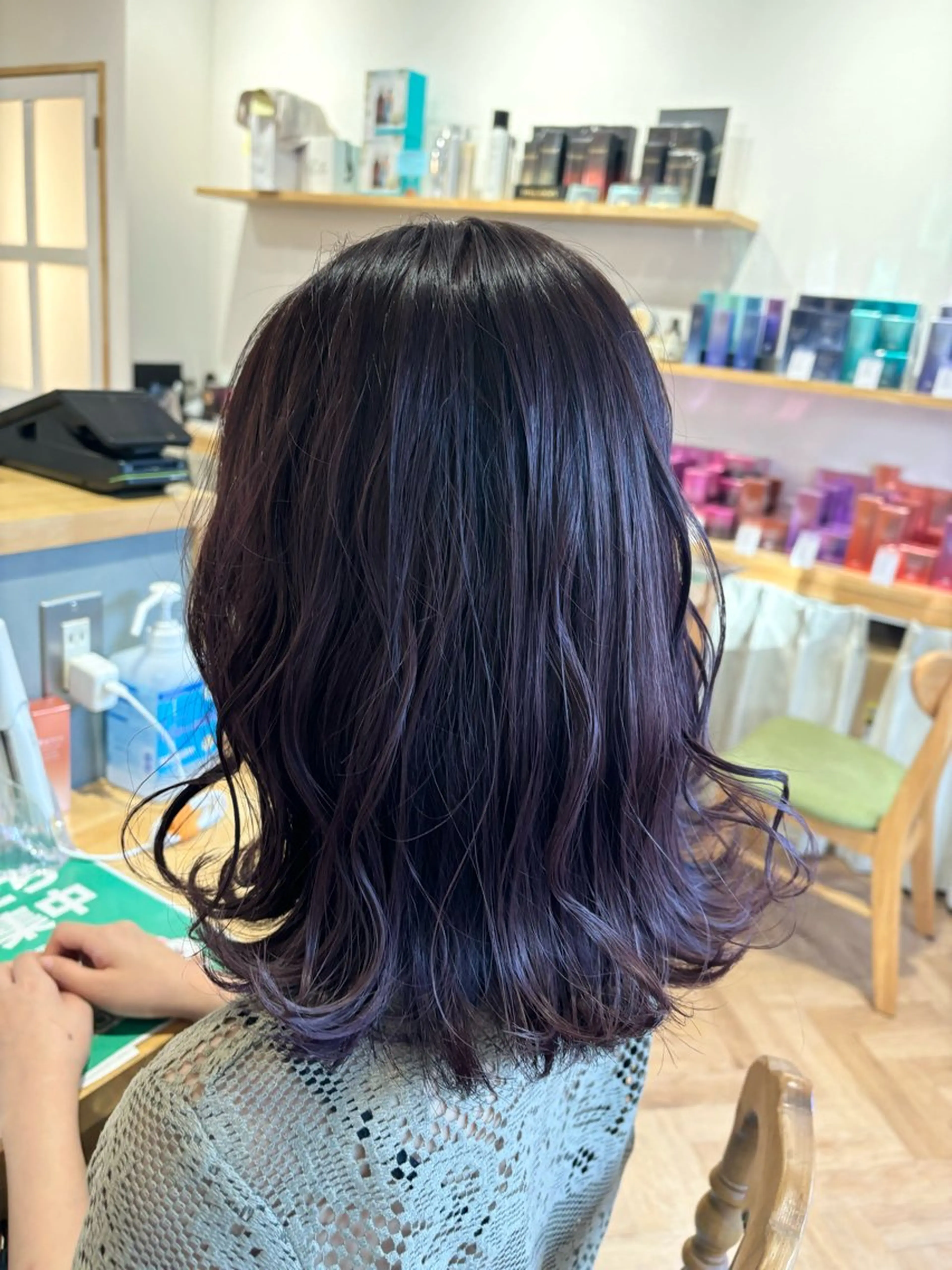 ミディアム カラー カット ヘアカラー トリートメント merc. 岡村優のヘアスタイル