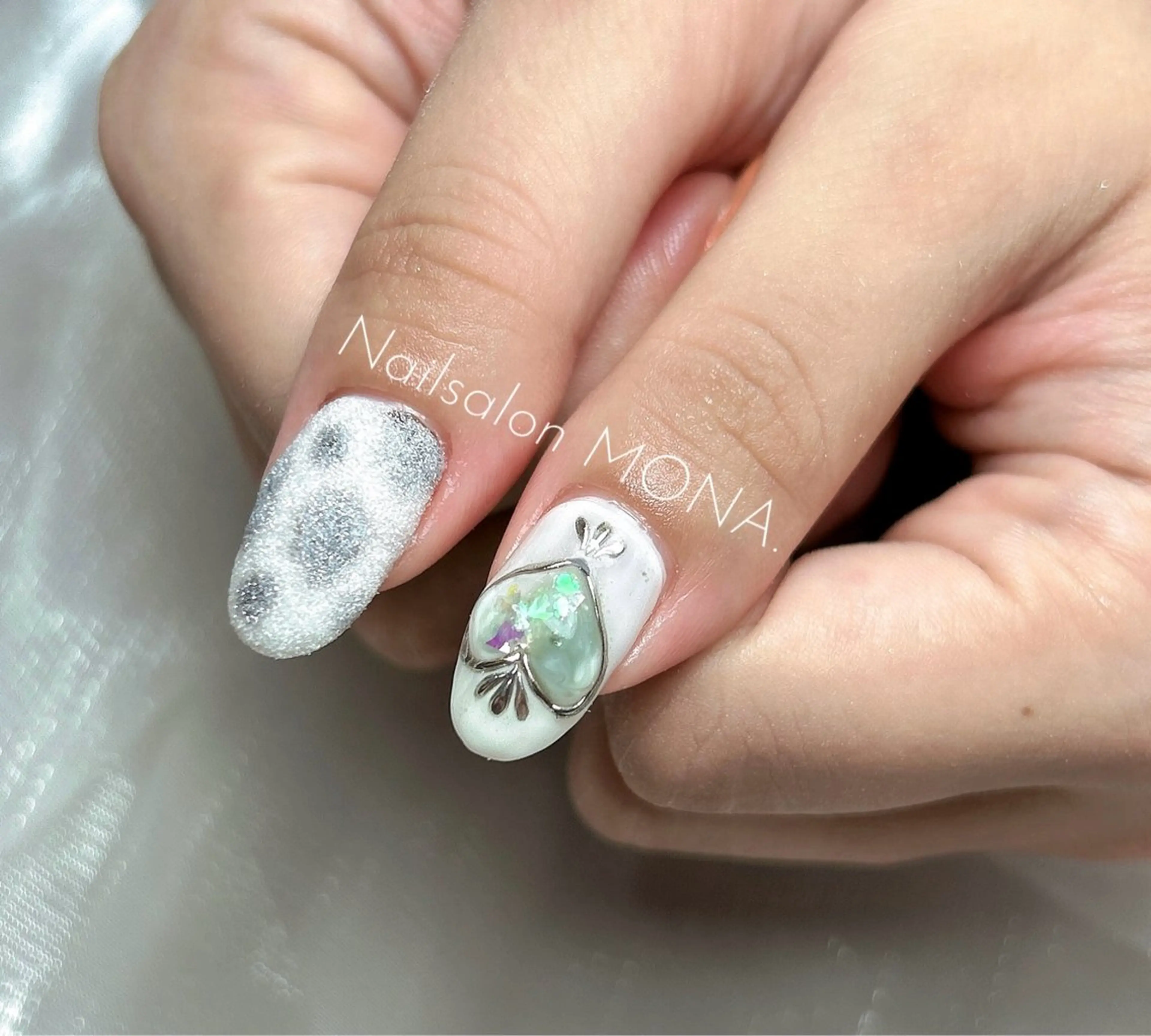 ネイル ジェルネイル パラジェル ハンドネイル Nailsalon MONA.のネイルデザイン