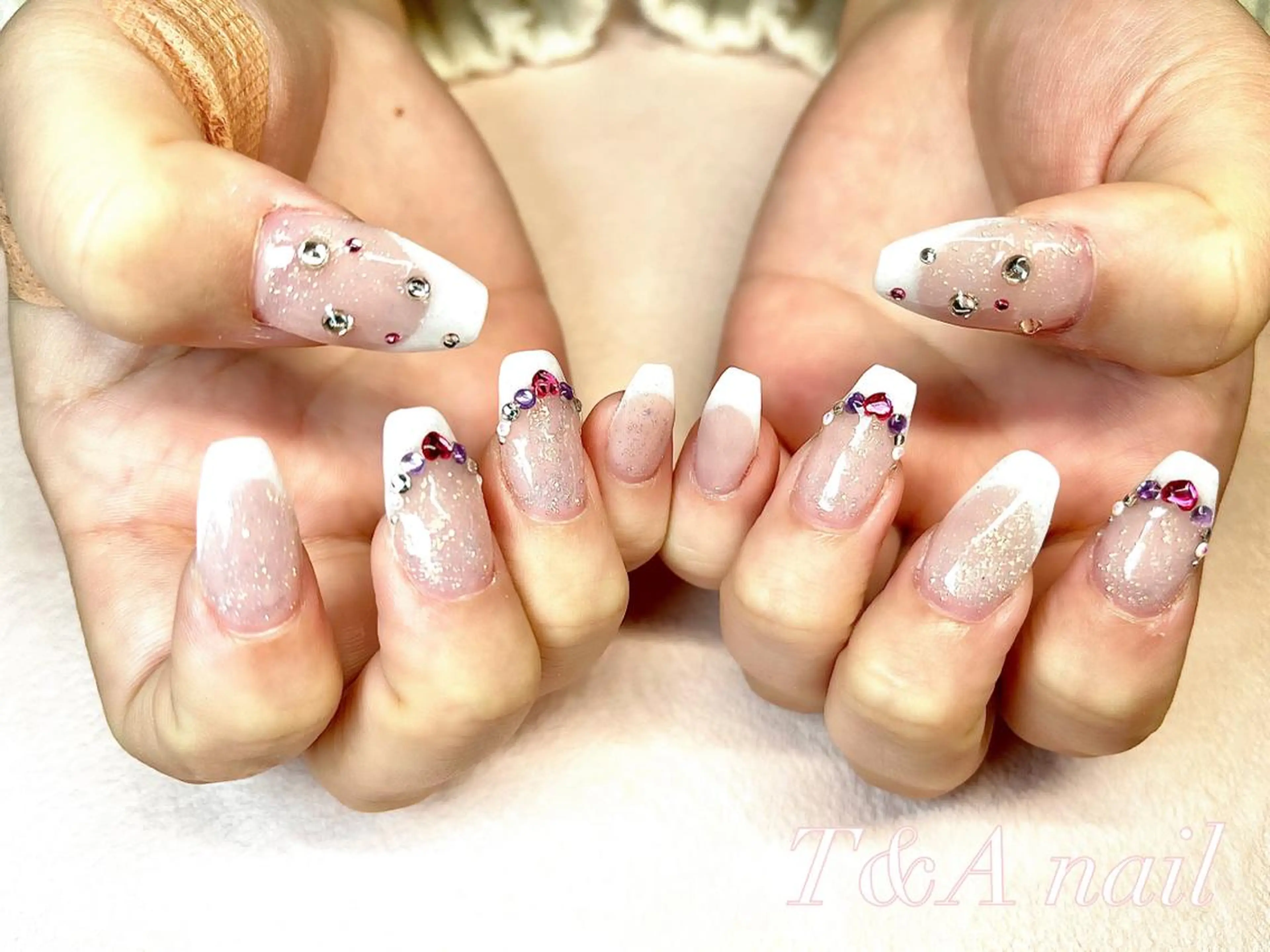 セミロング ネイル 長さ出し フレンチネイル ジェルネイル ニュアンスネイル スカルプネイル ハンドネイル T&A nailのネイルデザイン