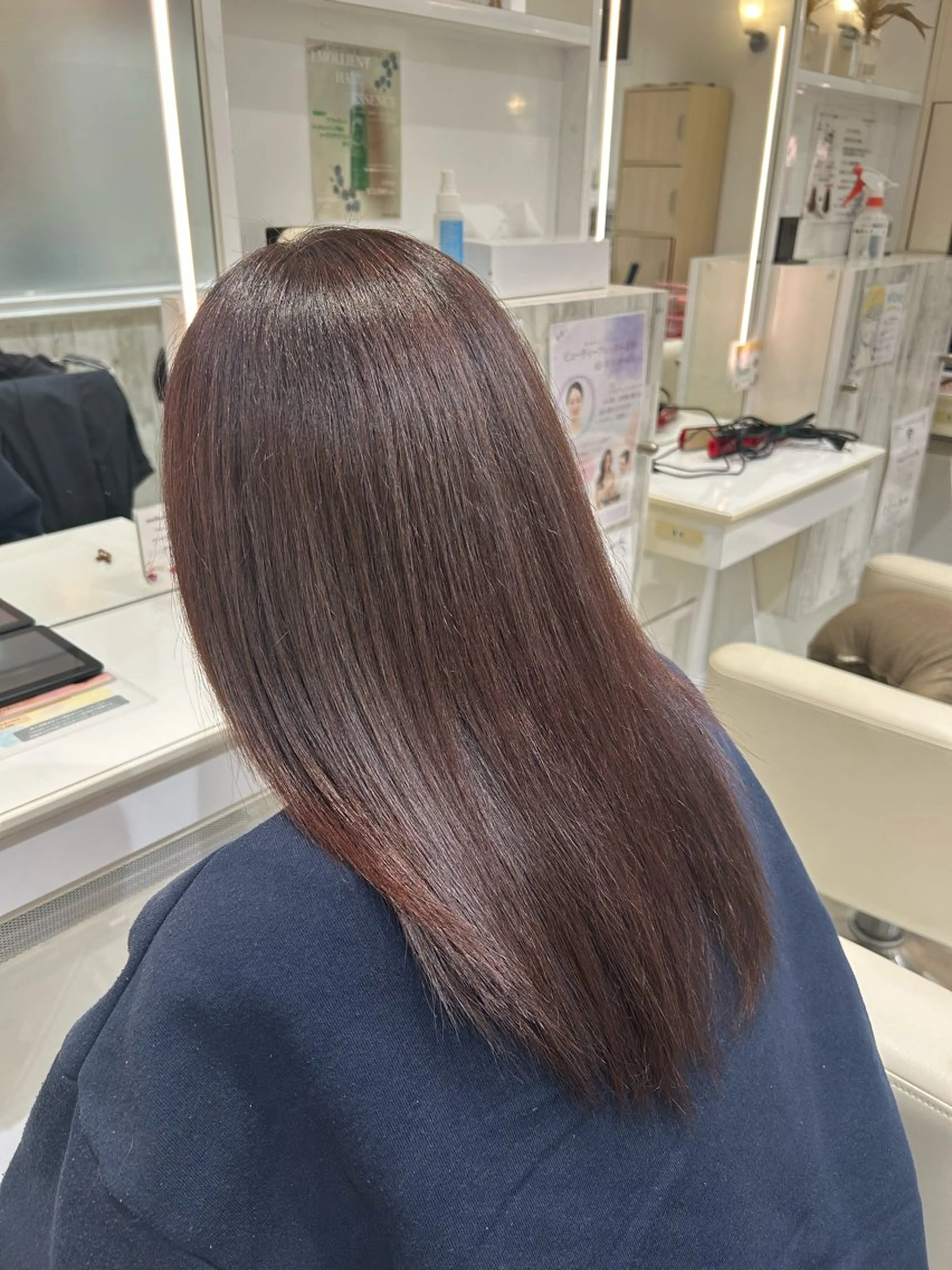 セミロング カラー ブラウンカラー イルミナカラー ピンクカラー トリートメント ORANGEPOP 南船橋店所属・富 菜那里のヘアスタイル