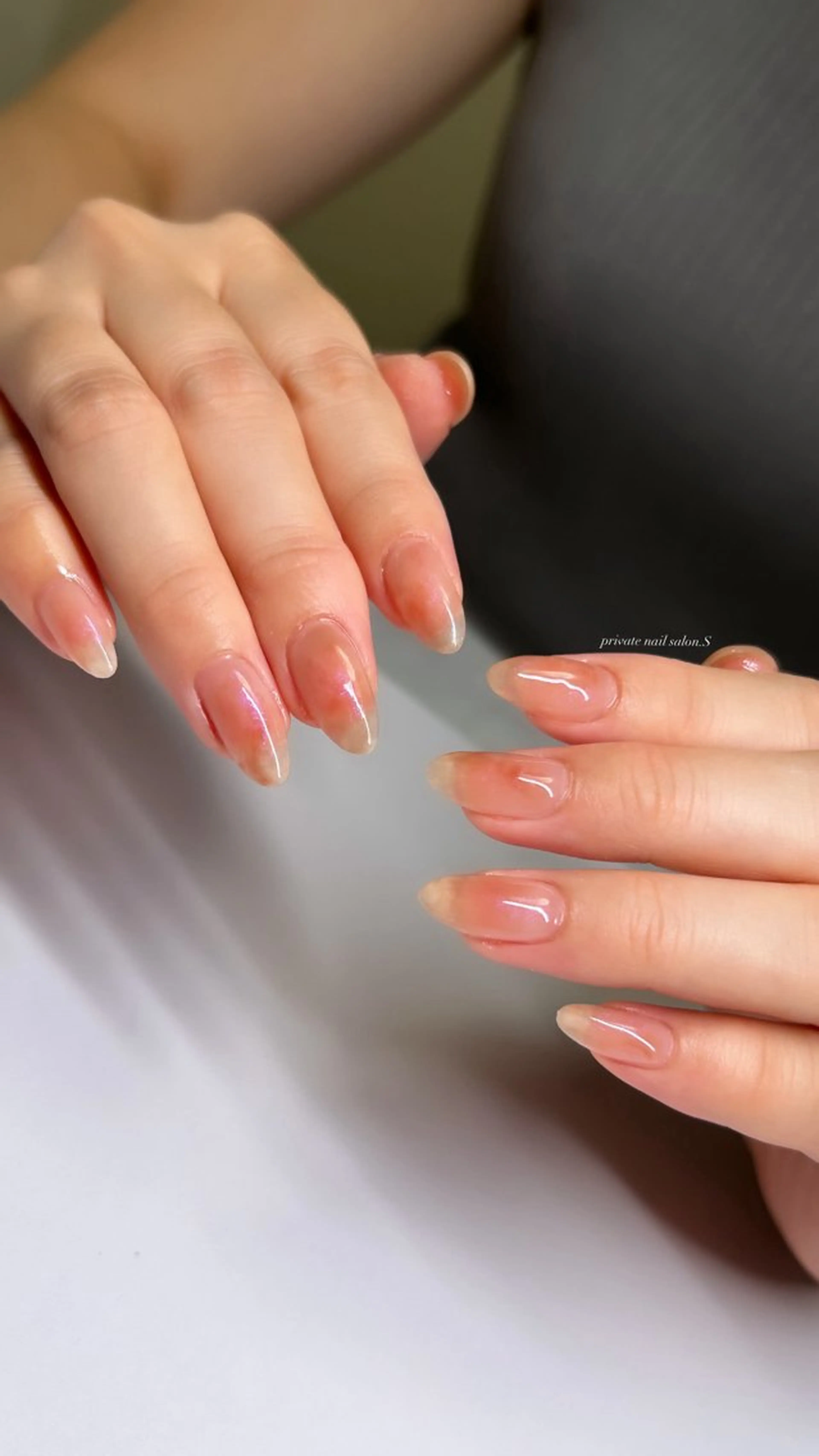 ネイル ニュアンスネイル シンプルネイル 関山 志乃のネイルデザイン