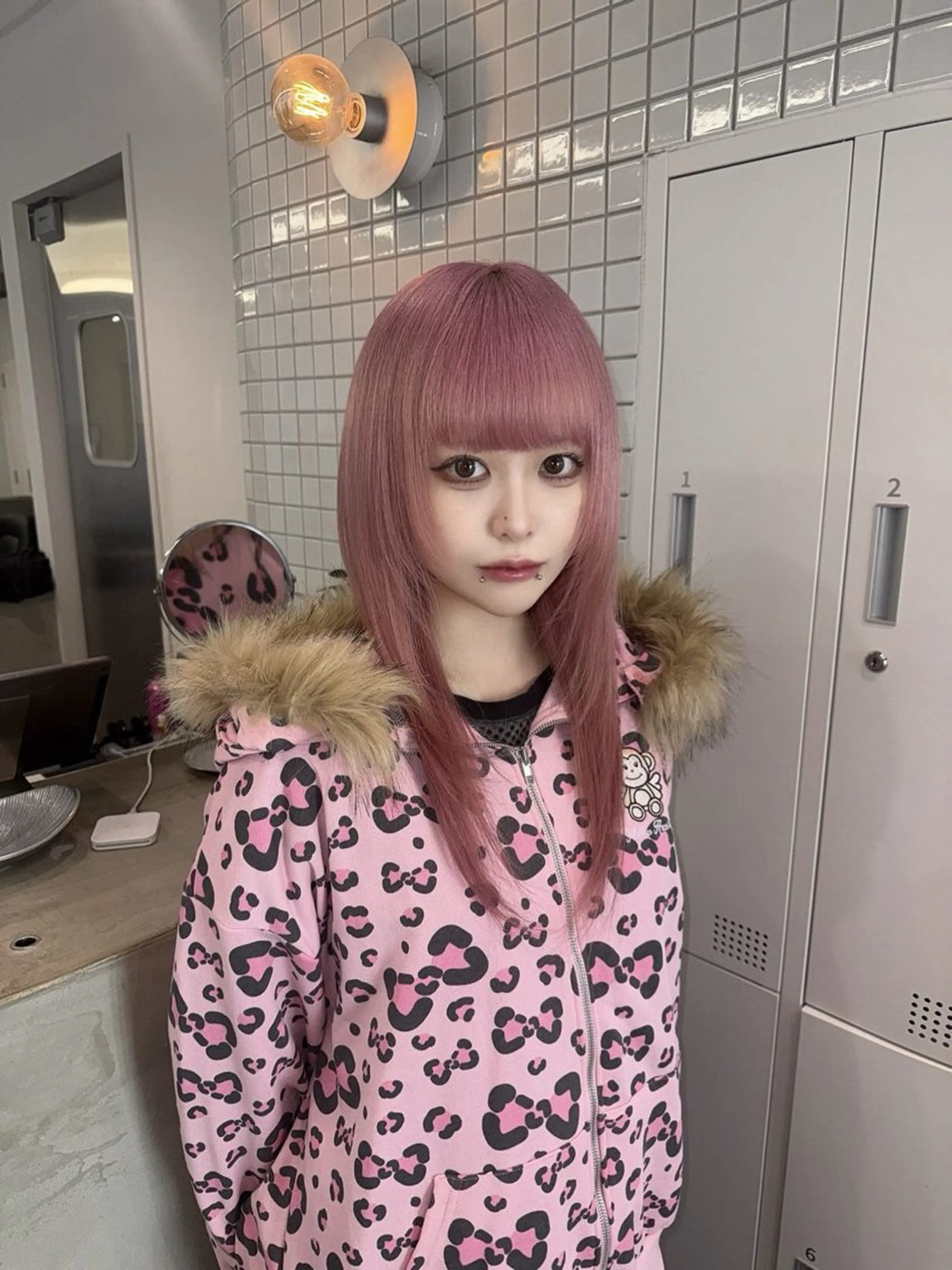 ロング カラー ヘアカラー ハイトーン/ピンク カラー/めい🎀のヘアスタイル