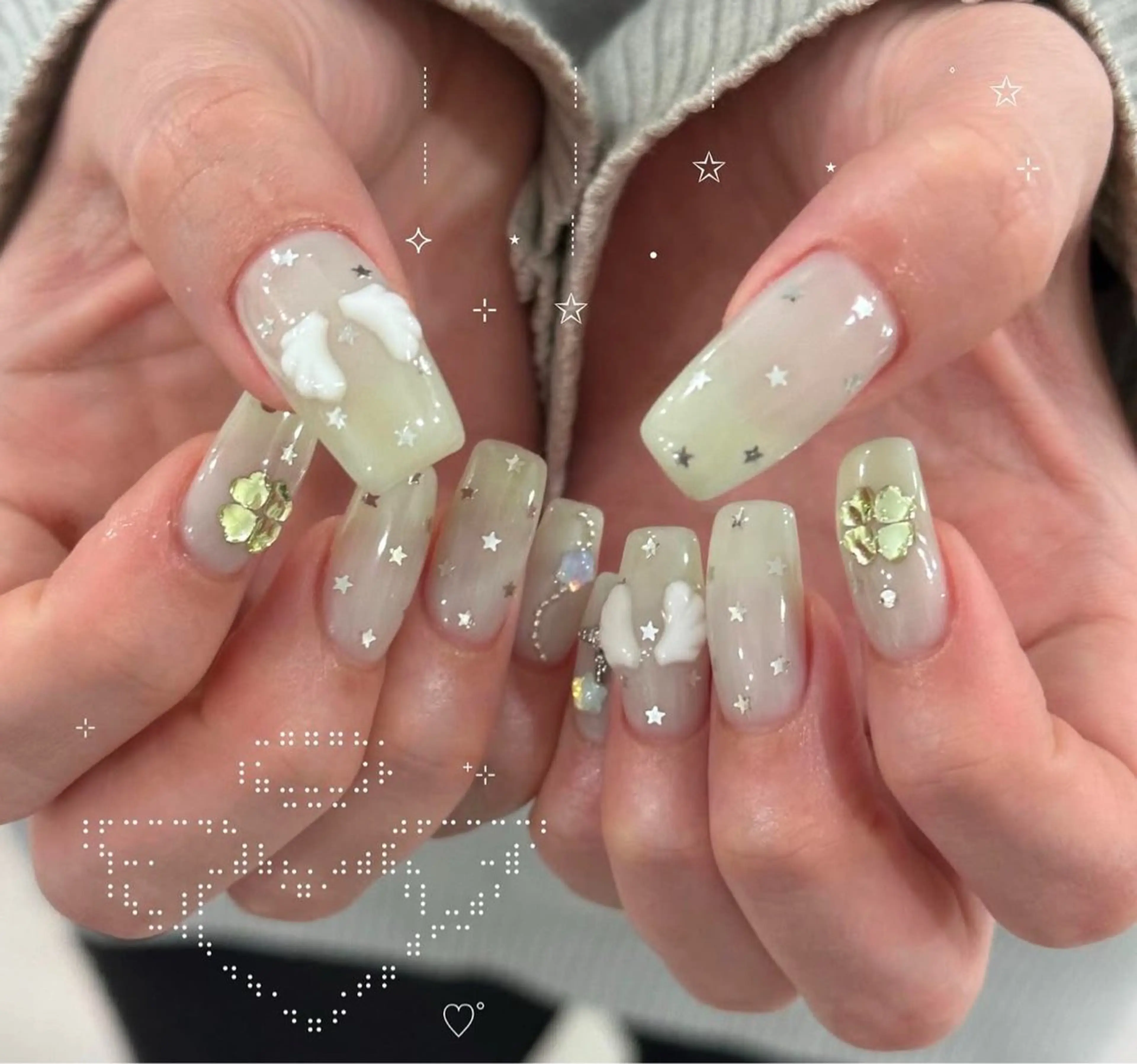 ネイル アートネイル オーロラネイル チークネイル フレンチネイル ガラスフレンチ ハンドネイル 🎀🎀YooLi Nail Salonのネイルデザイン