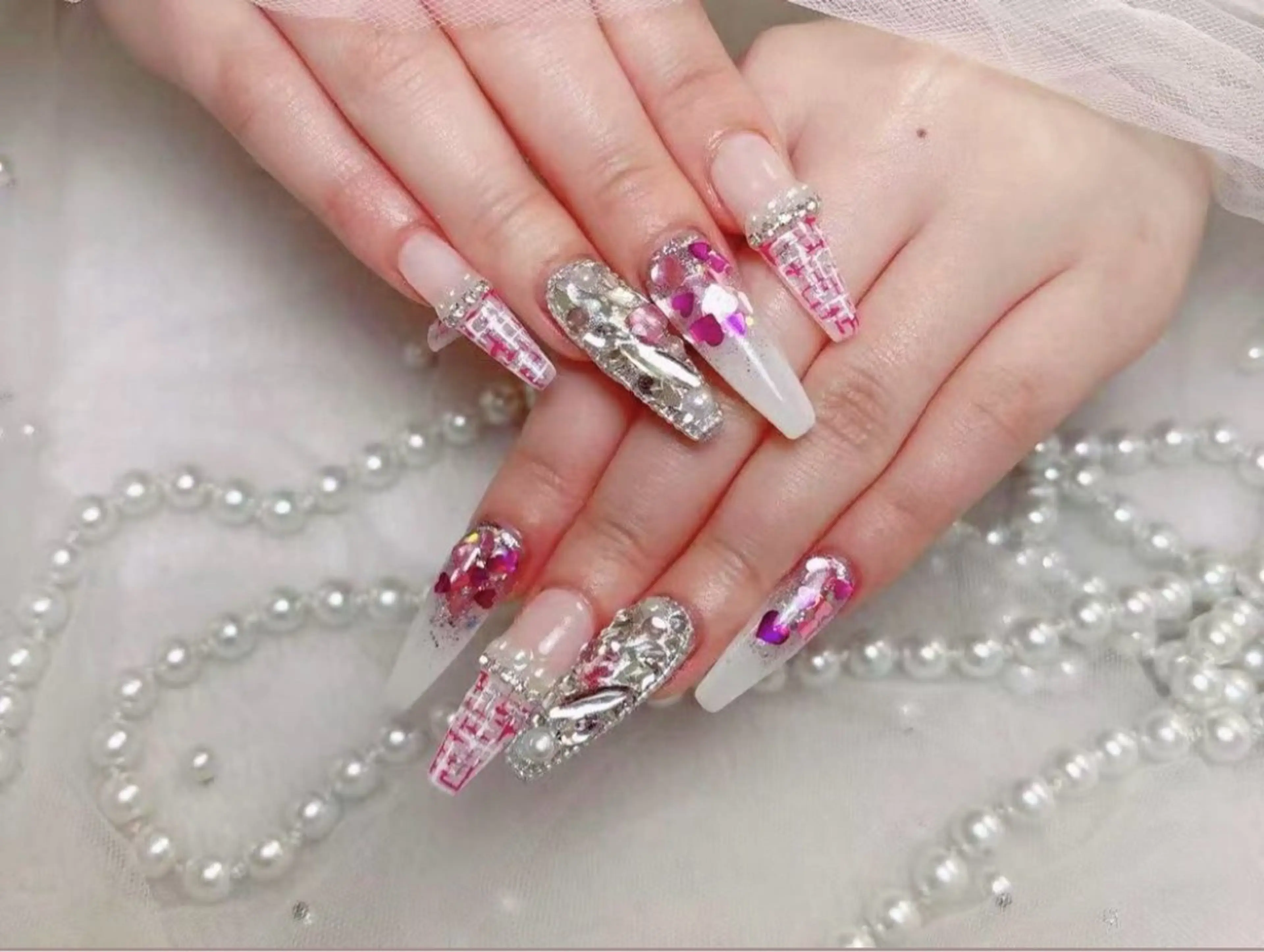 ネイル チョウ チョウのネイルデザイン