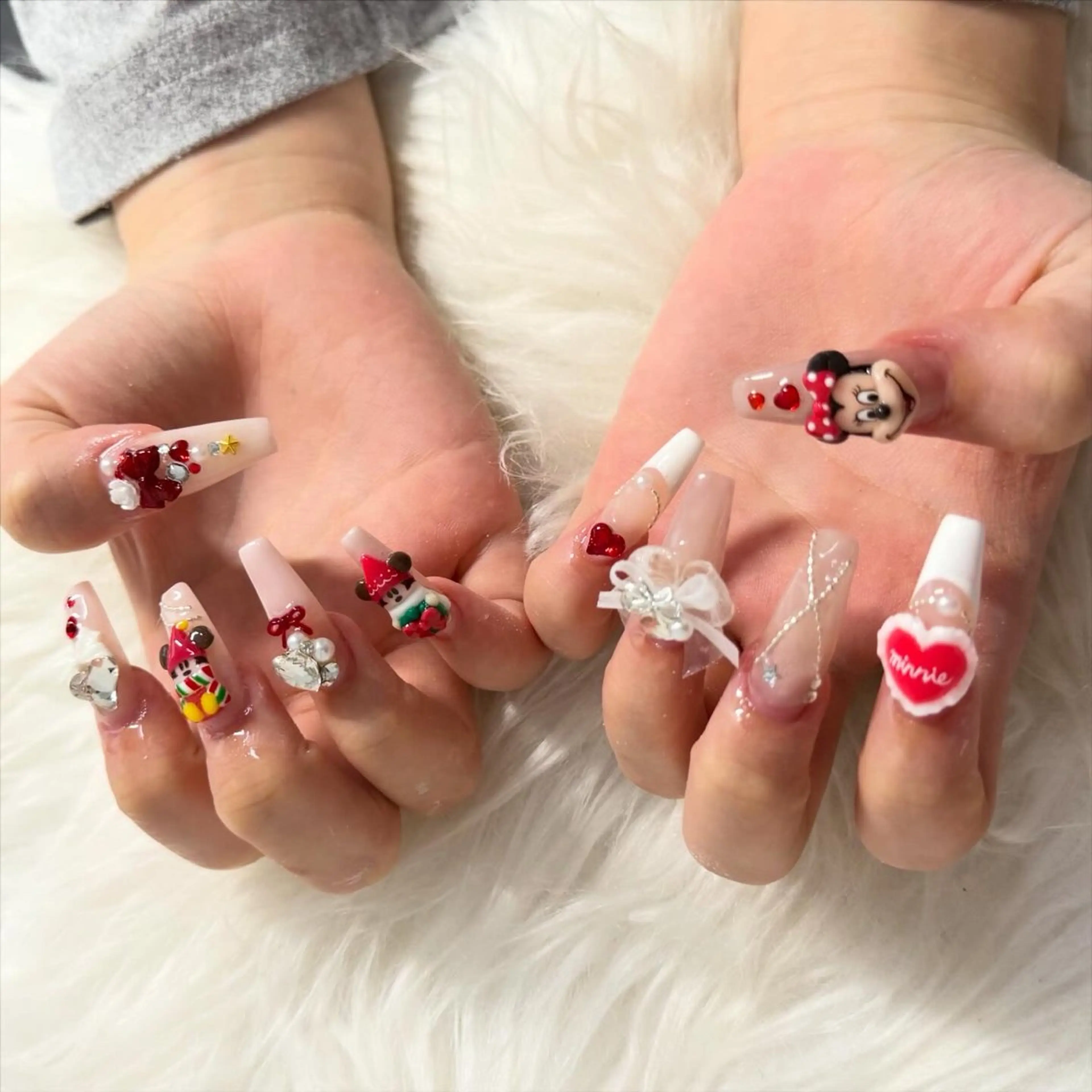 ロング ハンドネイル mao .のネイルデザイン