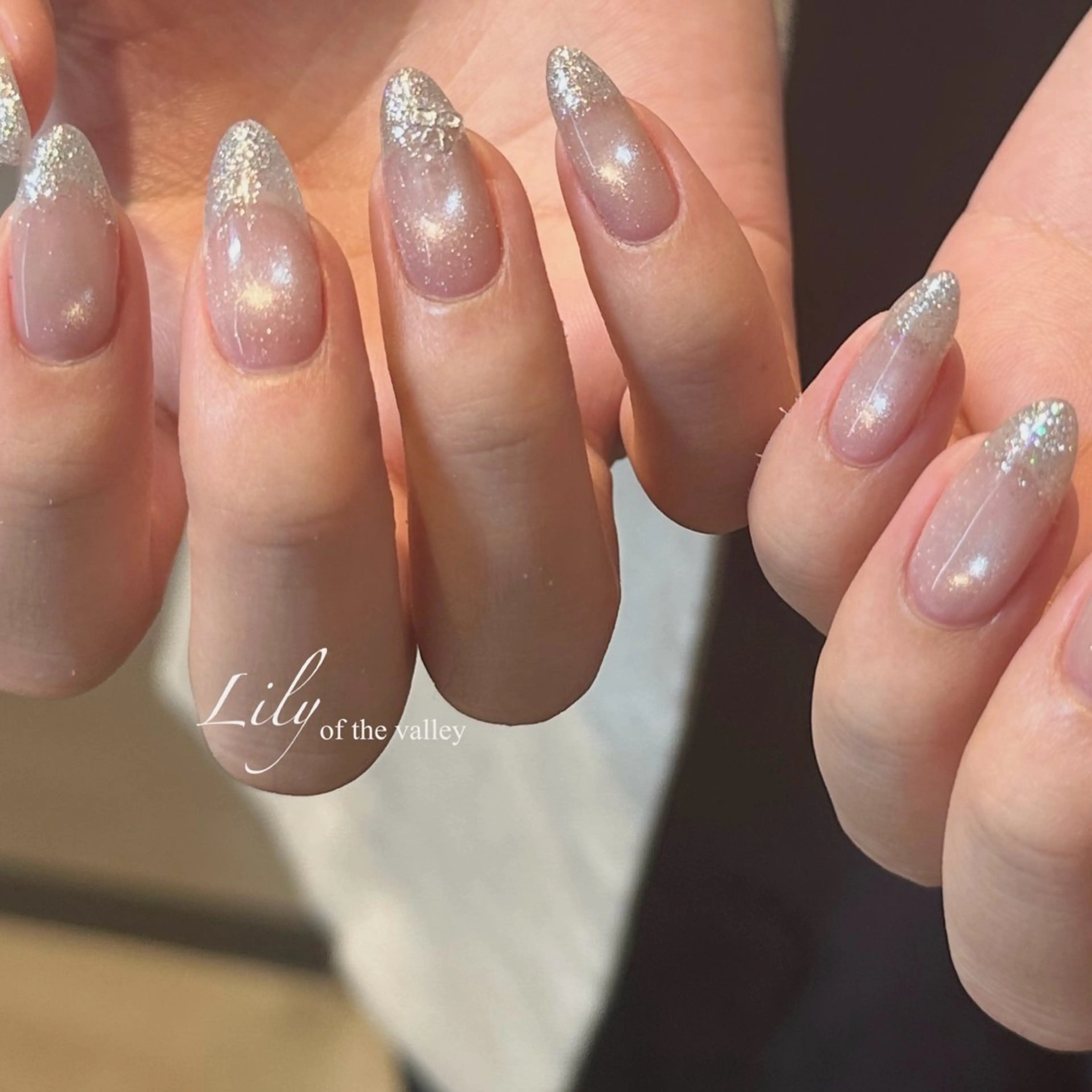 ネイル リボン ハンドネイル Lily nails所属・chika🫶🏻 /中目黒のネイルデザイン