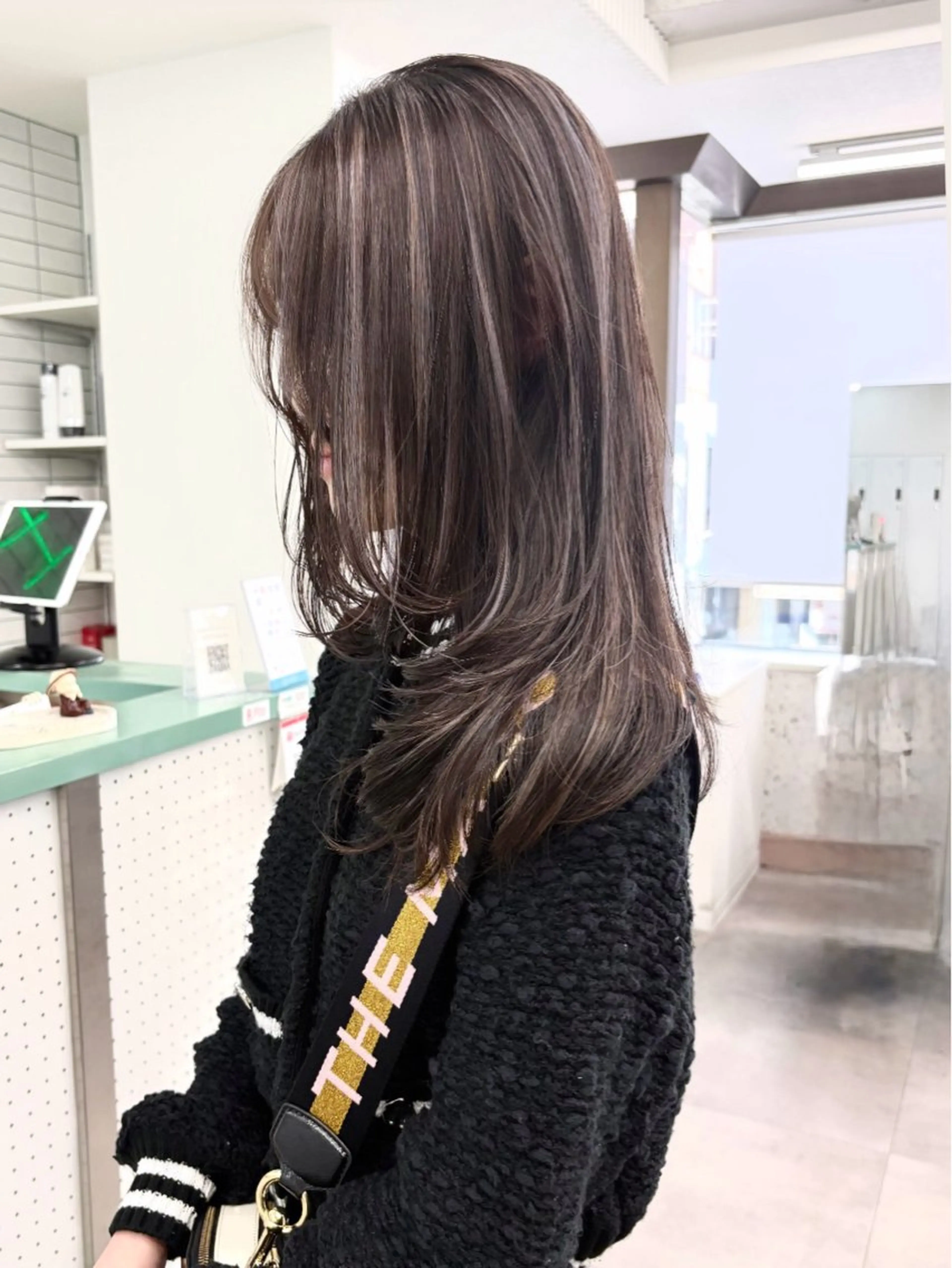 セミロング ヘアカラー トリートメント Miyu🌊/海外 風ハイライトのヘアスタイル