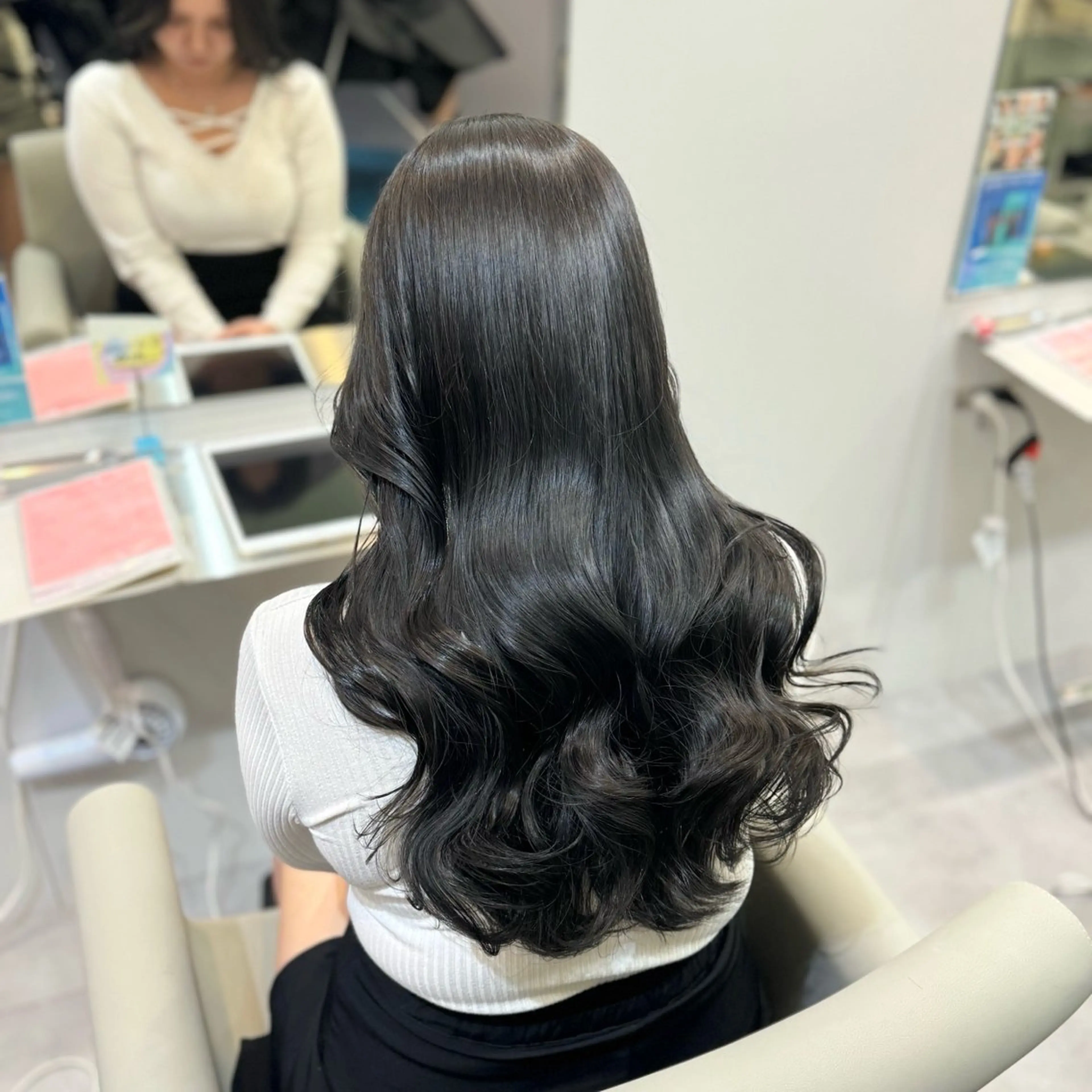 ロング カット ヘアカラー R 横浜【アール】所属・ハイトーン/韓国 ヘア　momo˚✧₊のヘアスタイル