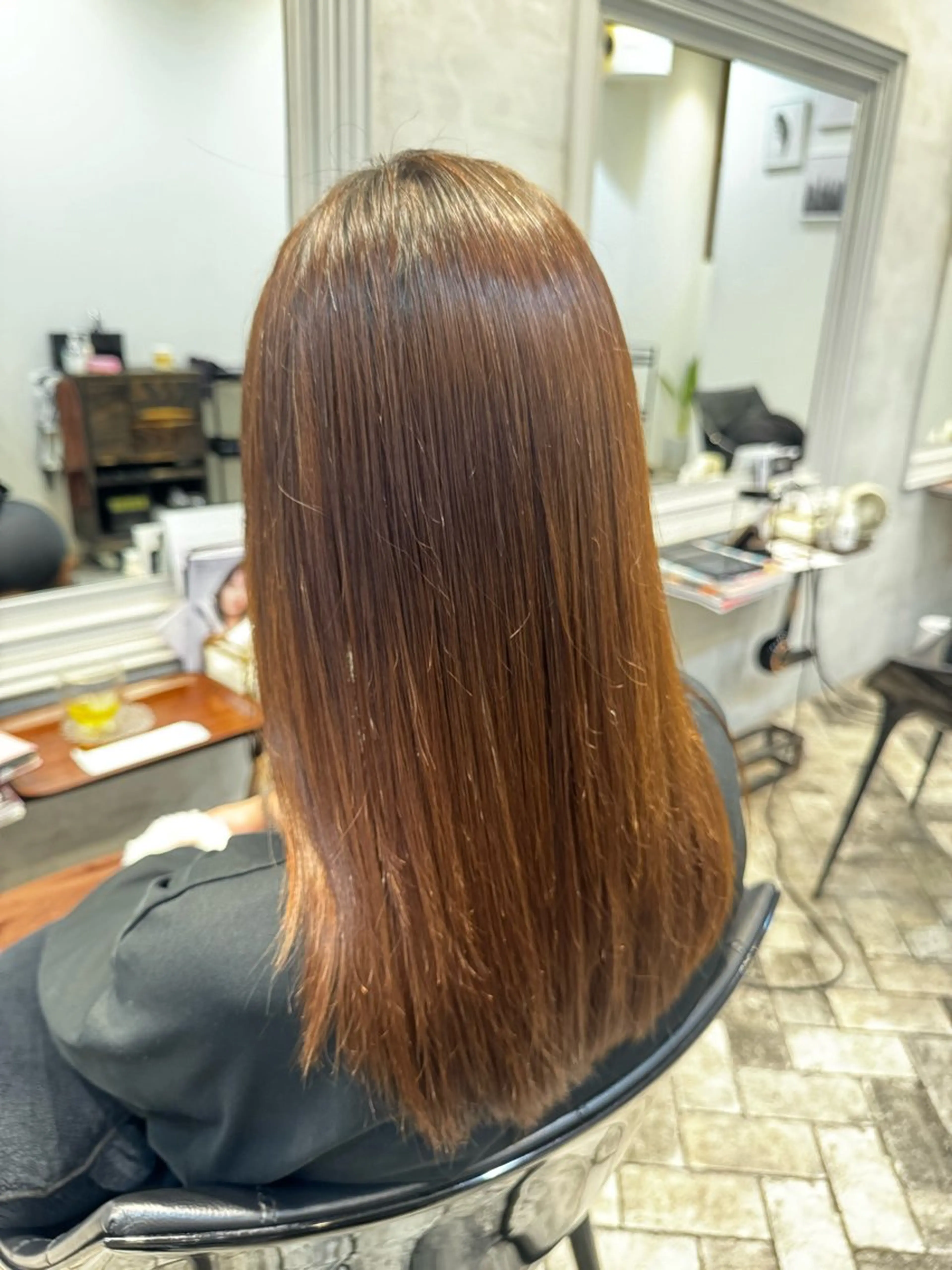 ロング カット 縮毛矯正 トリートメント ラグノ所属・岩間 美穂のヘアスタイル