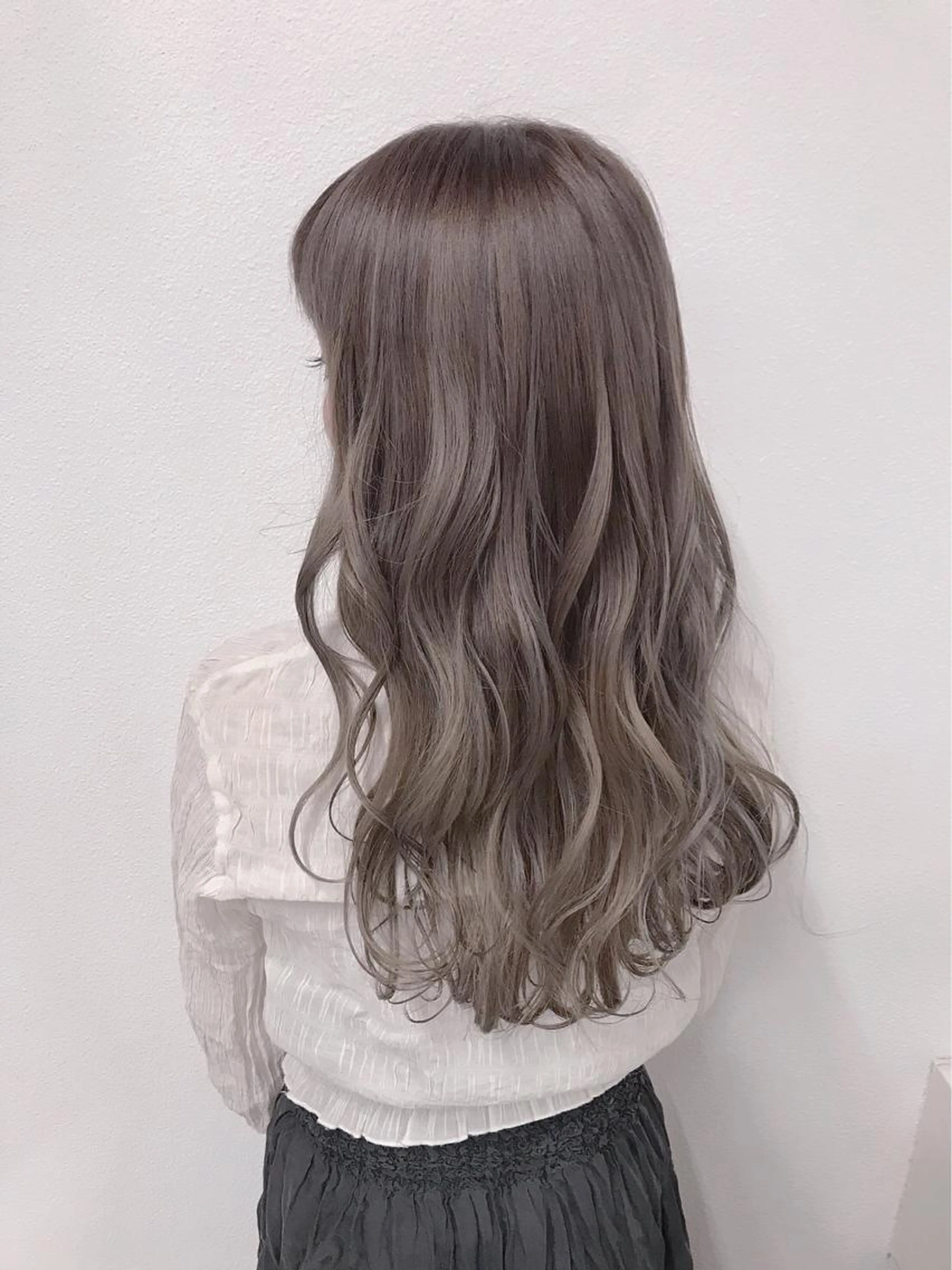 【☆理想の色を負担をかけずに☆】ケアブリーチ♪ファィバープレックスWカラーorグラデーションカラー＋アミノ酸Trの写真