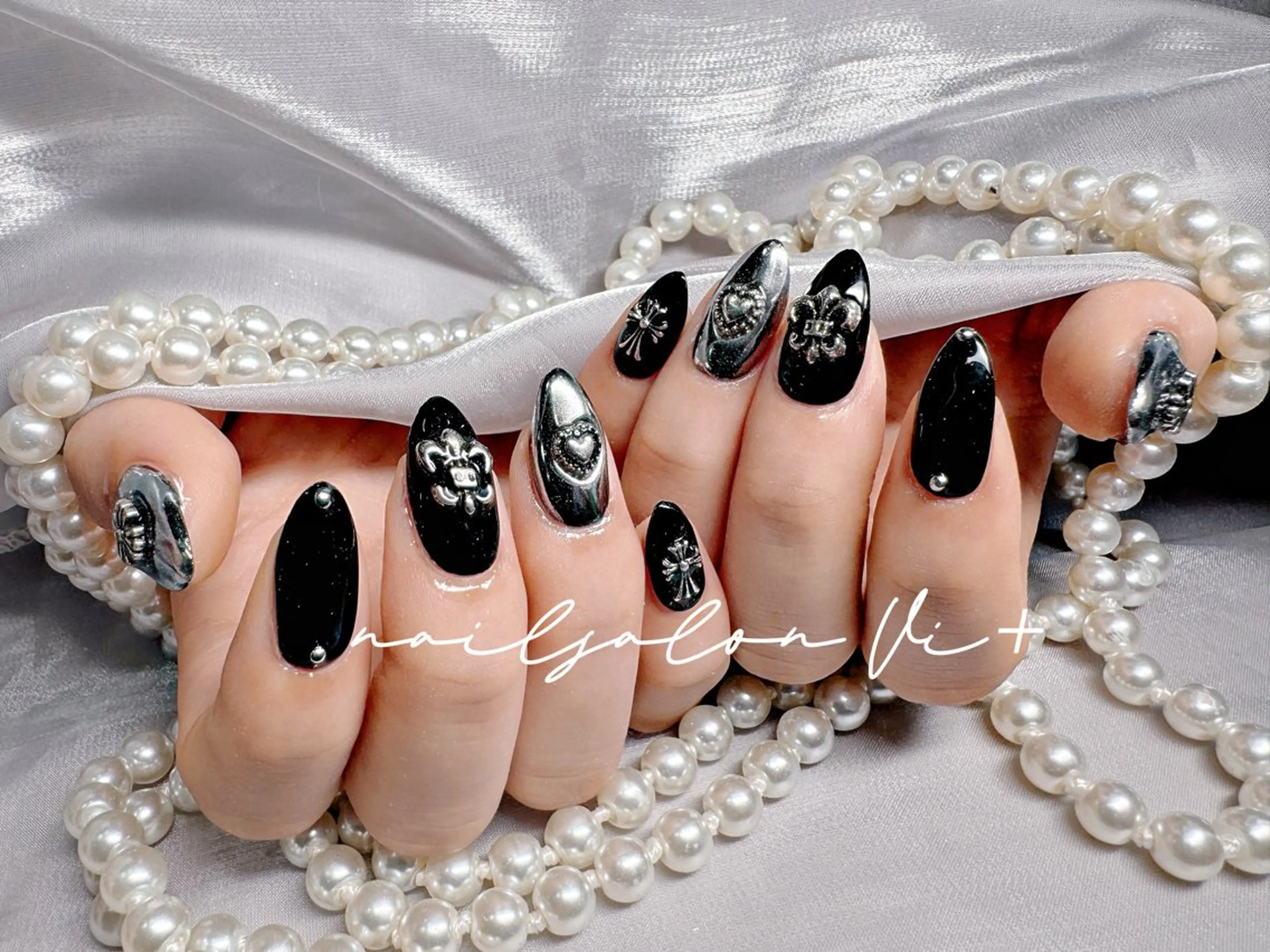 ネイル フットネイル ✨Nailsalon Vi+✨のネイルデザイン