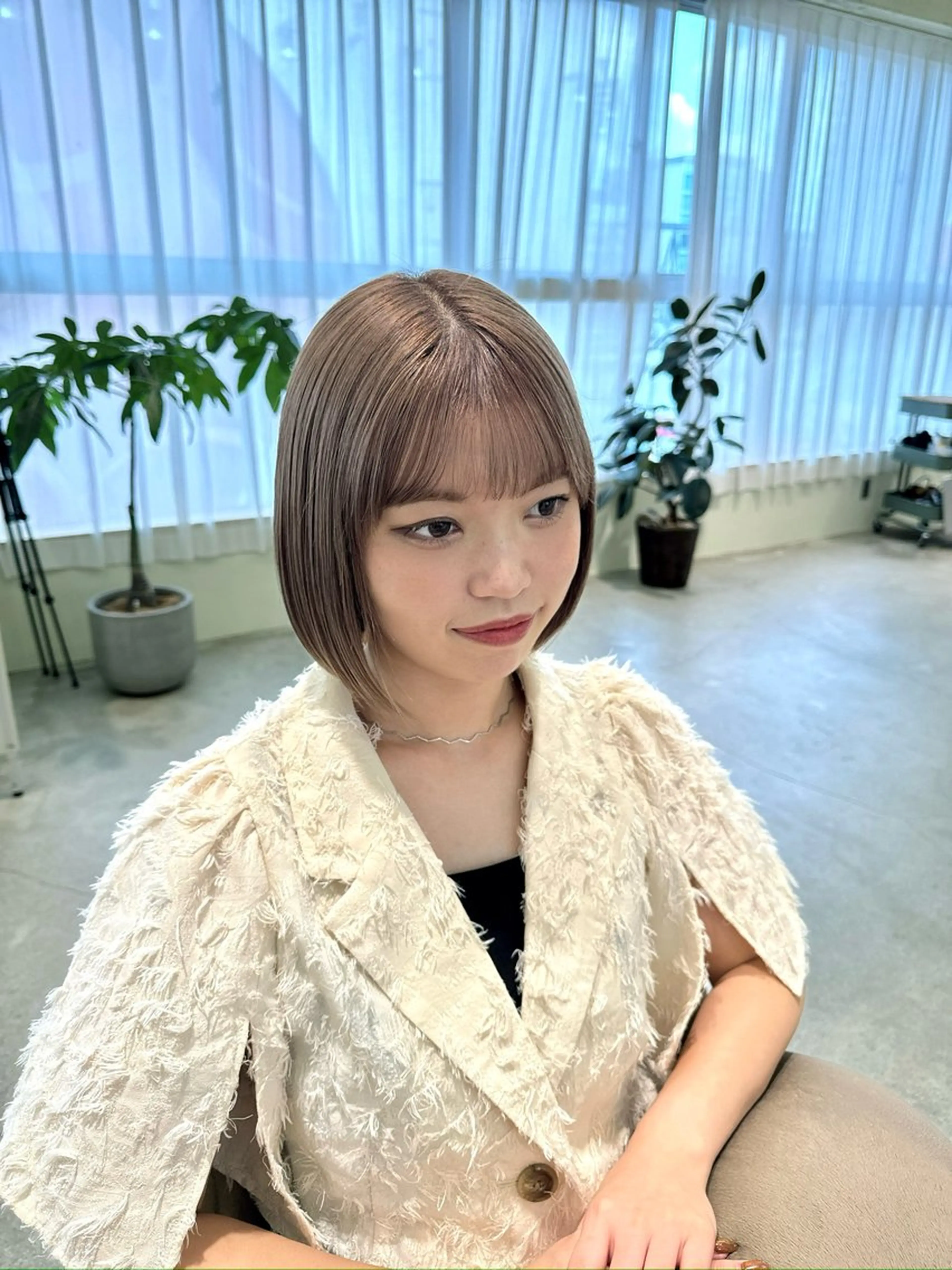 カラー ベージュカラー ブリーチ ミルクティーベージュ ulu名古屋栄所属・落合しほ/韓国ヘア/ 髪質改善/縮毛矯正のヘアスタイル